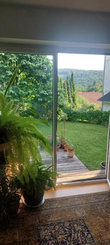 Grazblick free Carport parking & self checkin