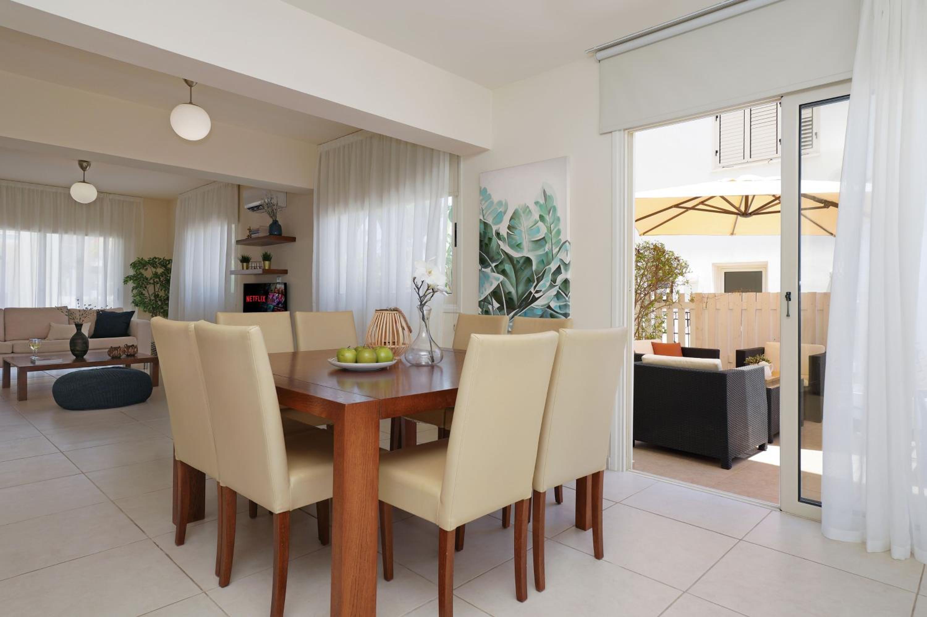 Villa Artemis - 30m from Pernera Beach