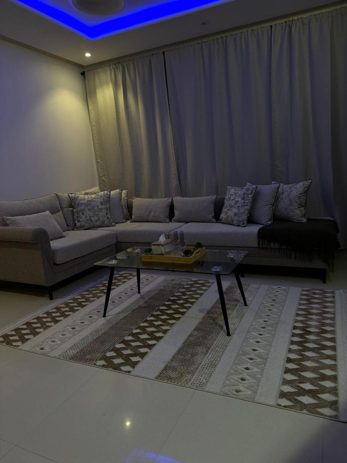 Al nada Modern Apartment