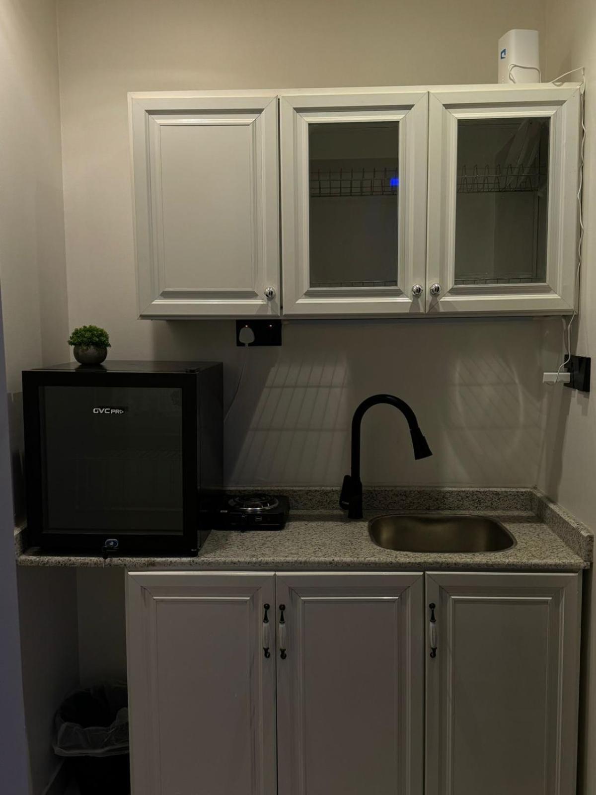 Al nada Modern Apartment
