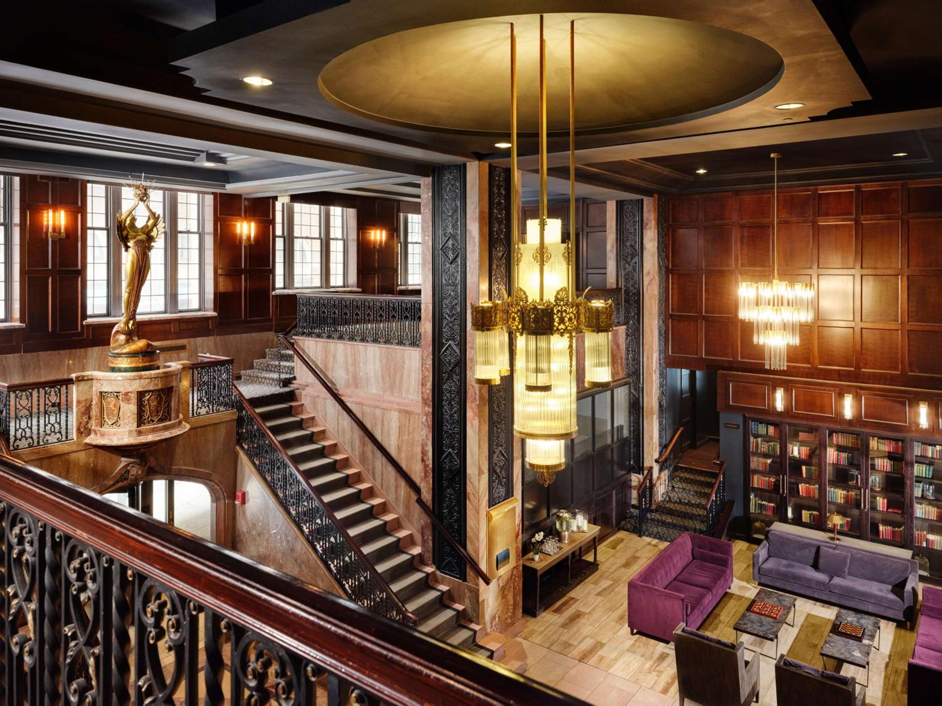 Kansas City Vacations - Hotel Phillips Kansas City, Curio Collection By Hilton - Property Image 28