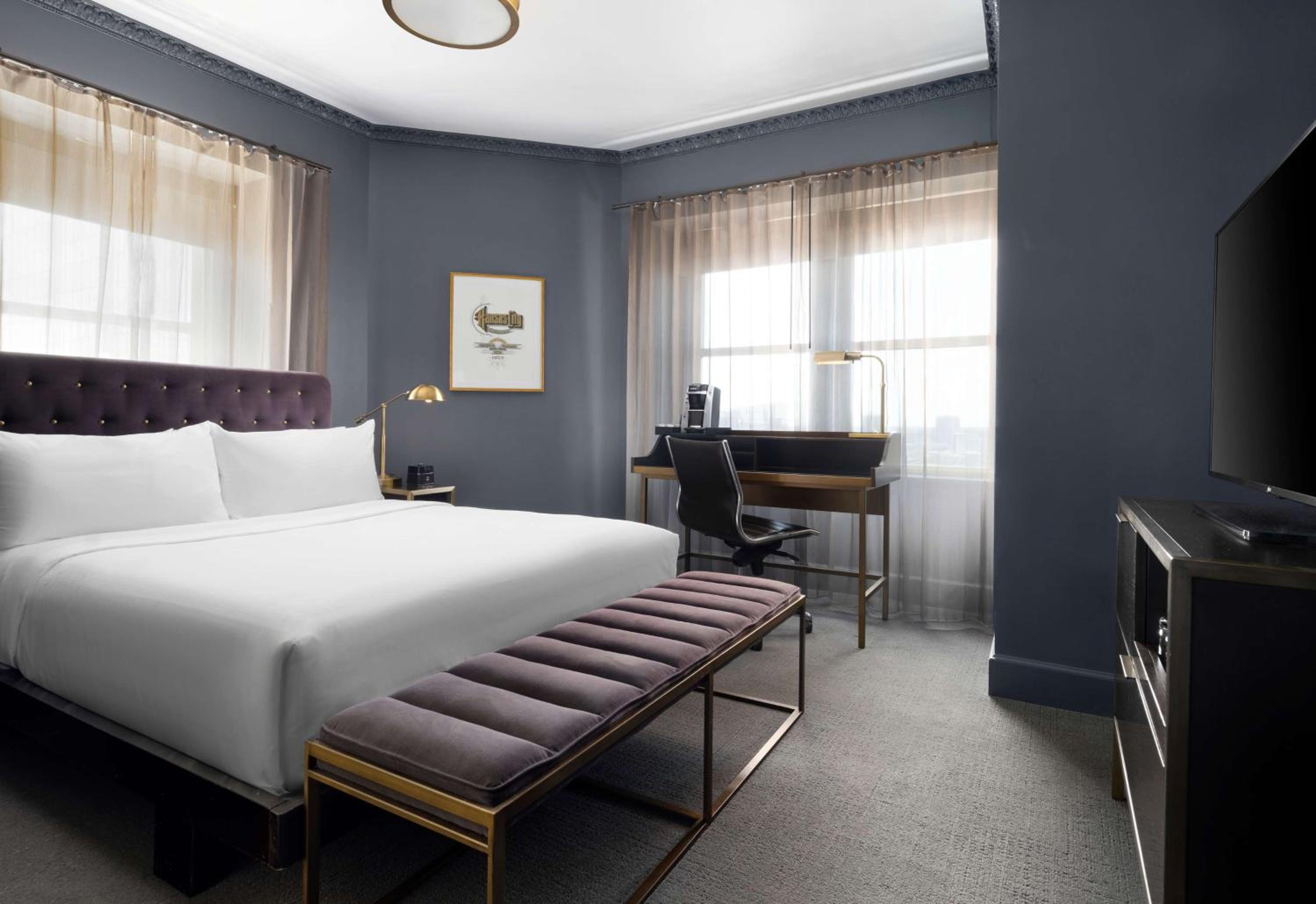 Kansas City Vacations - Hotel Phillips Kansas City, Curio Collection By Hilton - Property Image 43
