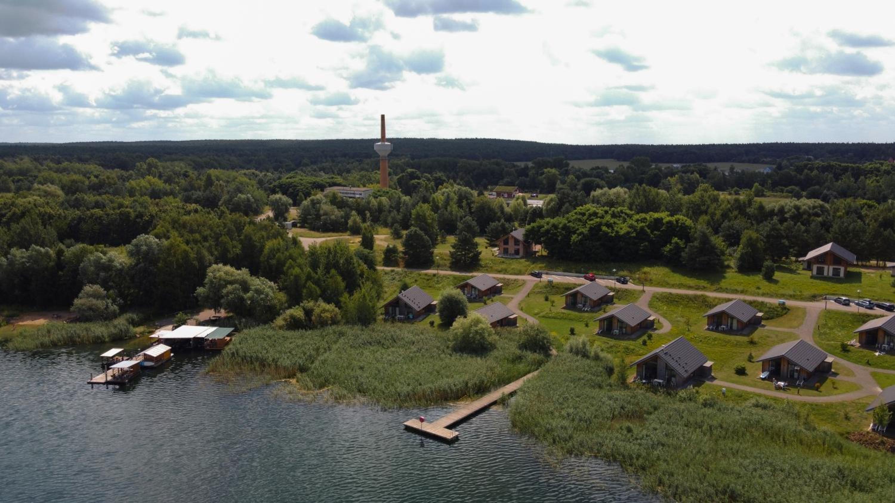 wunderschönes Blockhaus direkt am See für 10 PAX