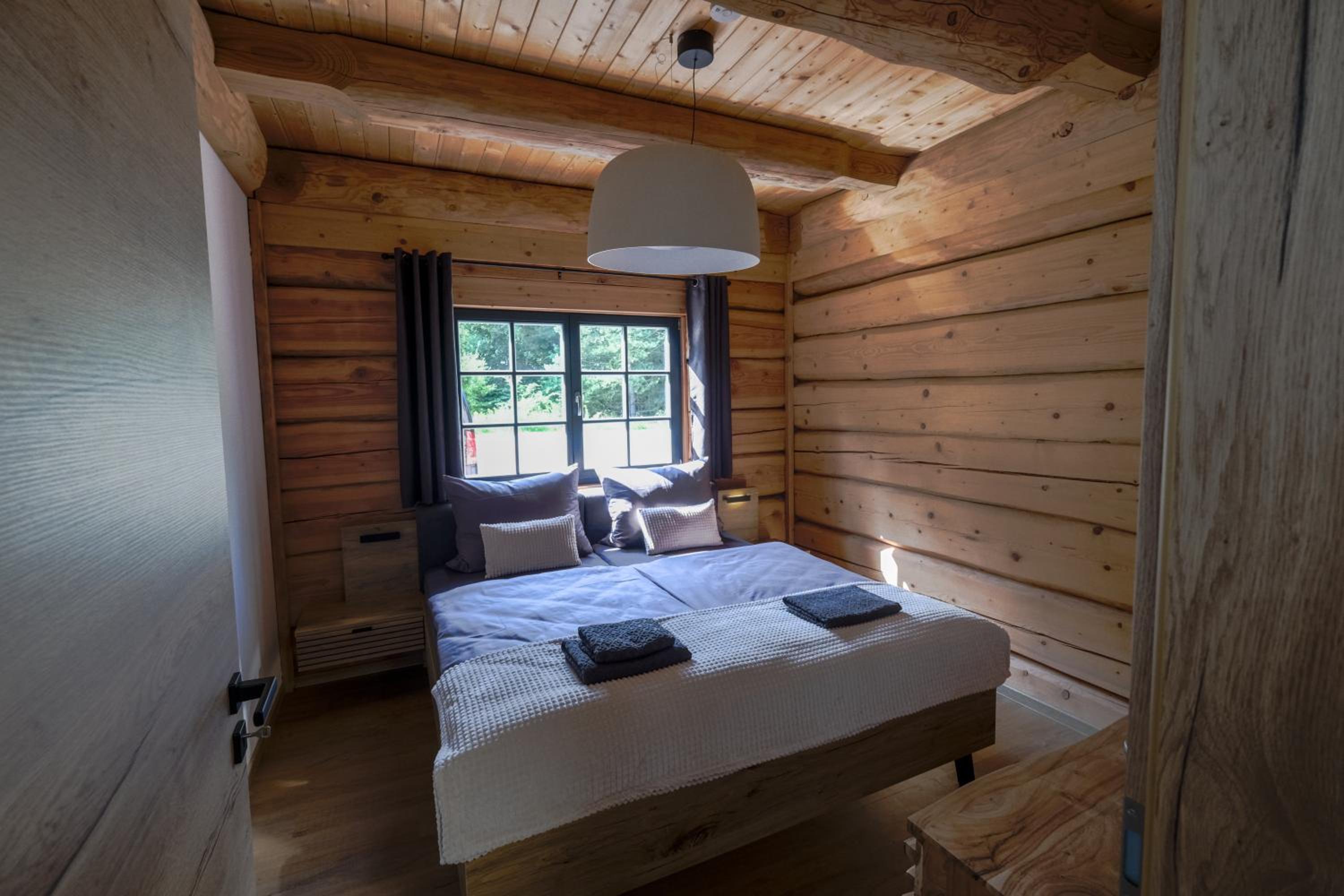 wunderschönes Blockhaus direkt am See für 10 PAX