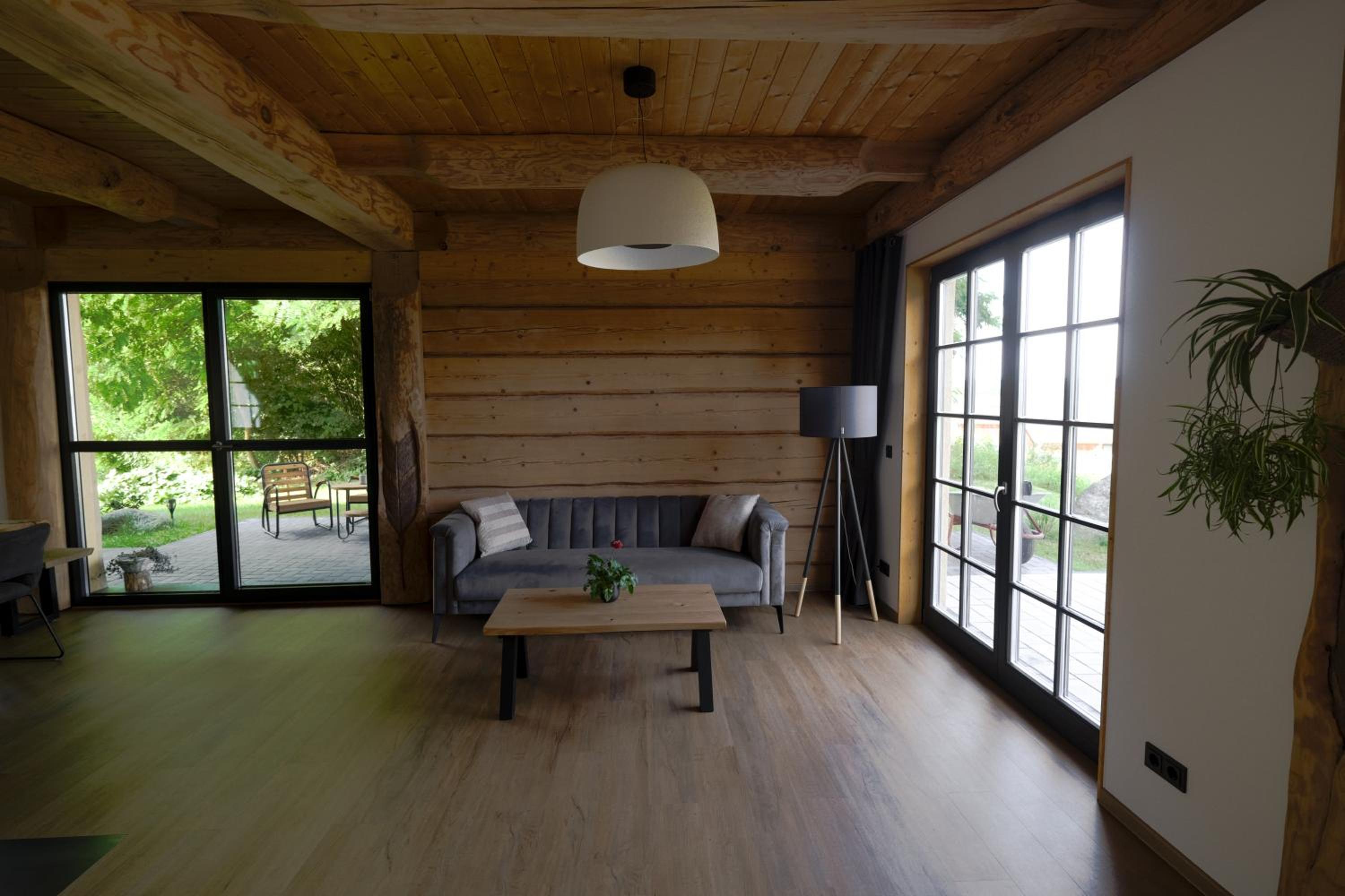 wunderschönes Blockhaus direkt am See für 10 PAX