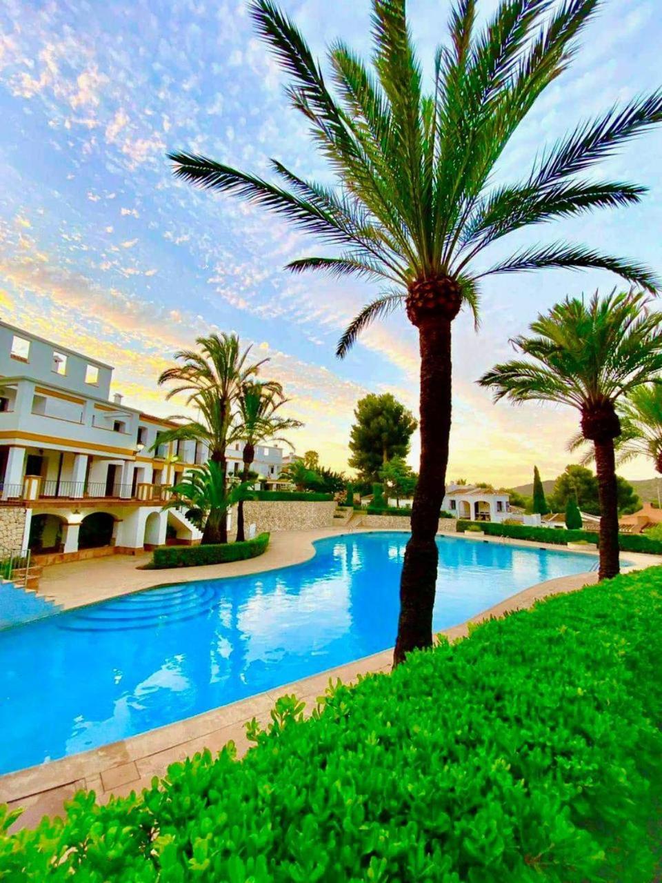 Sunset Villa