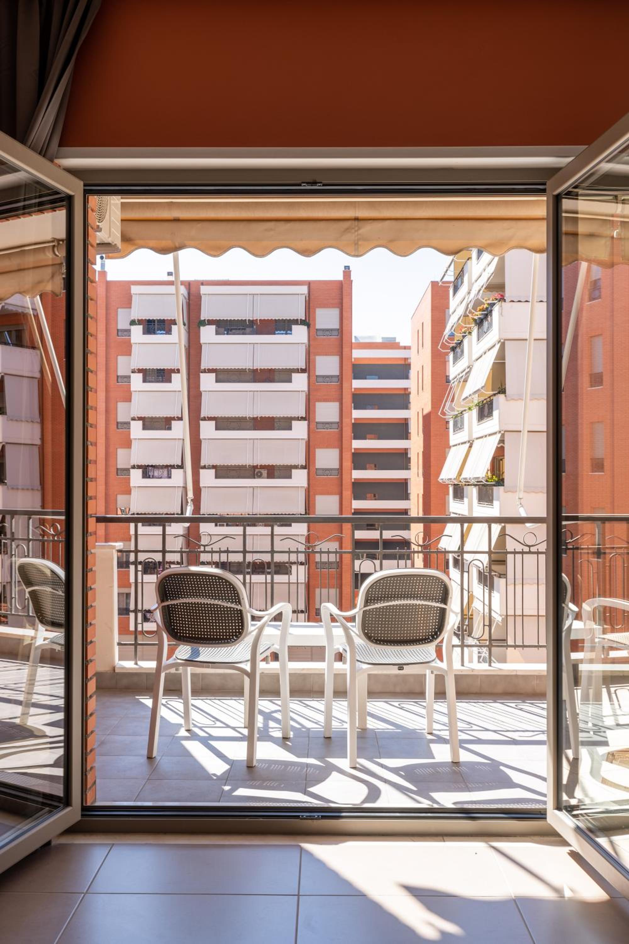Lux Condo Apartment at Delijorgji