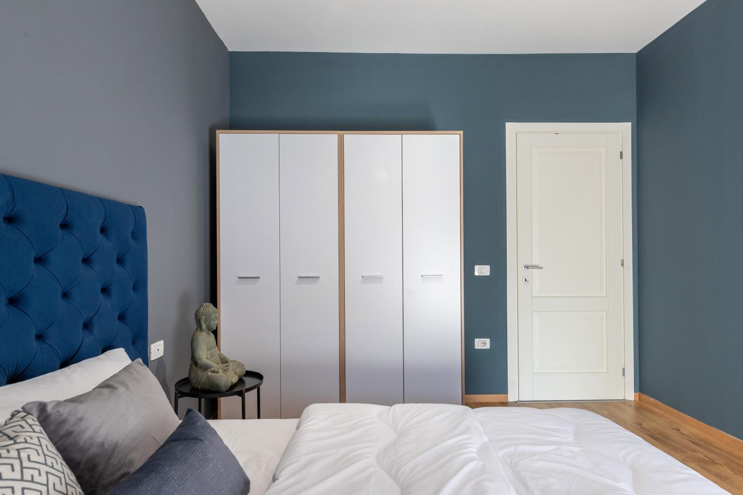 Lux Condo Apartment at Delijorgji