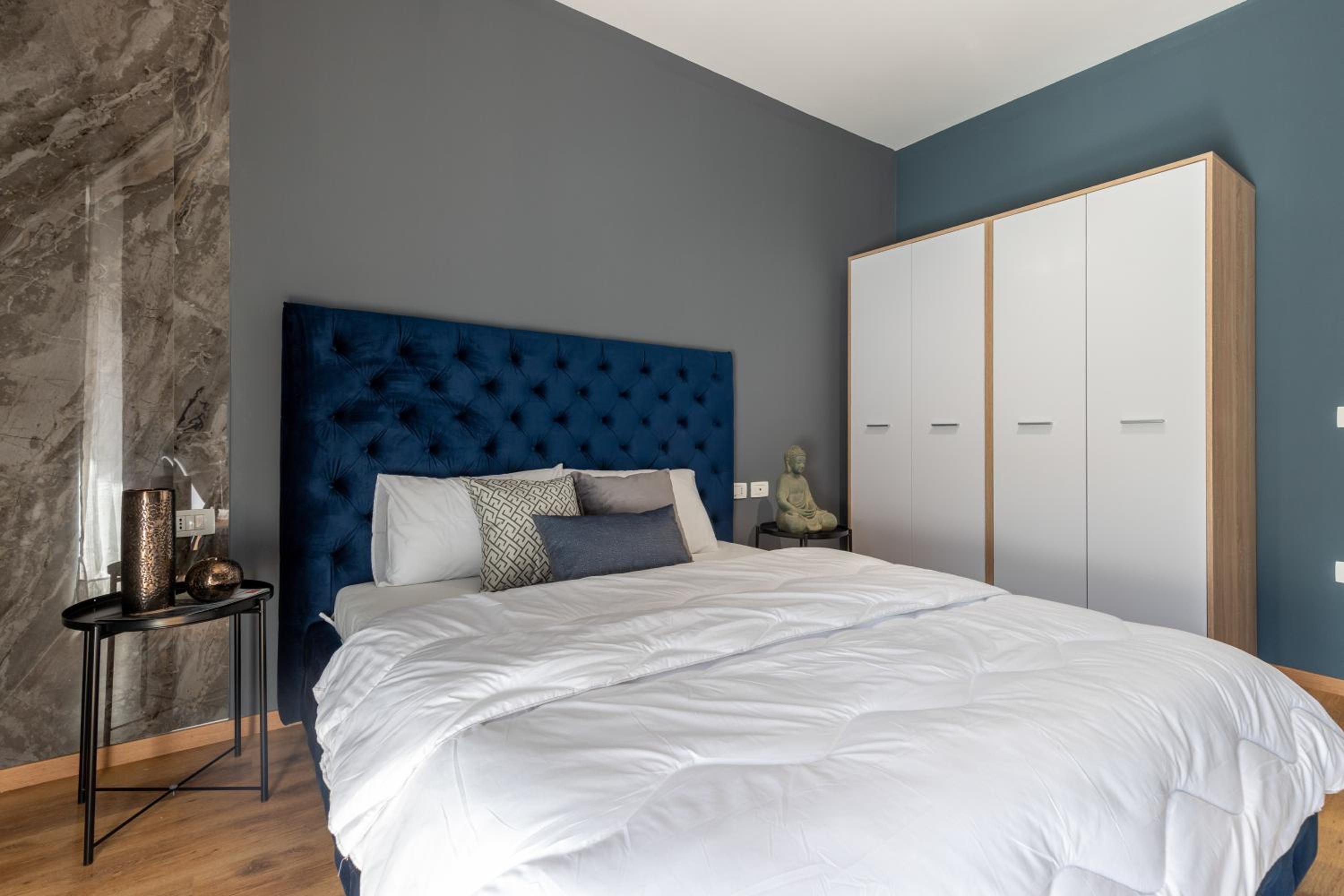 Lux Condo Apartment at Delijorgji