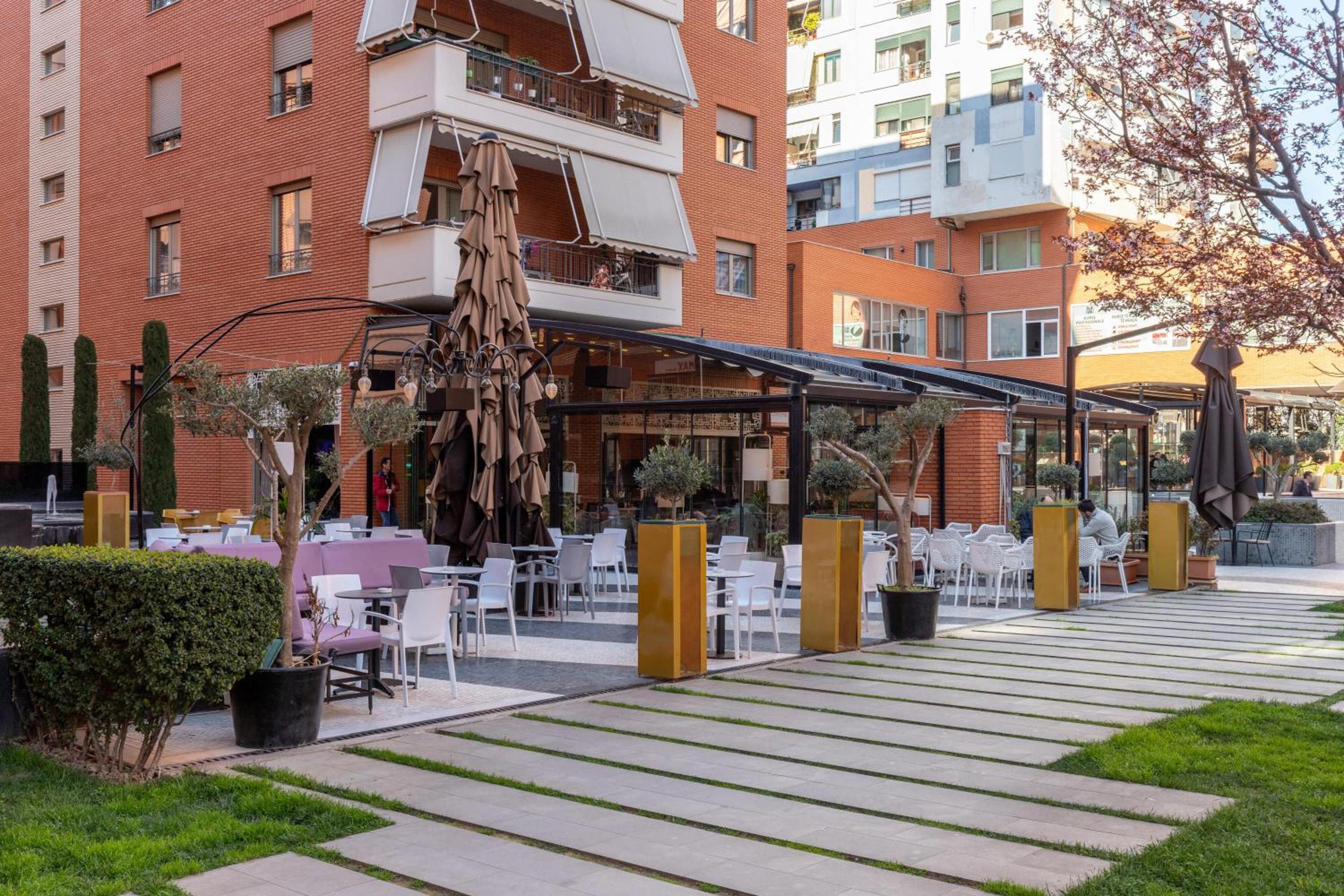 Lux Condo Apartment at Delijorgji