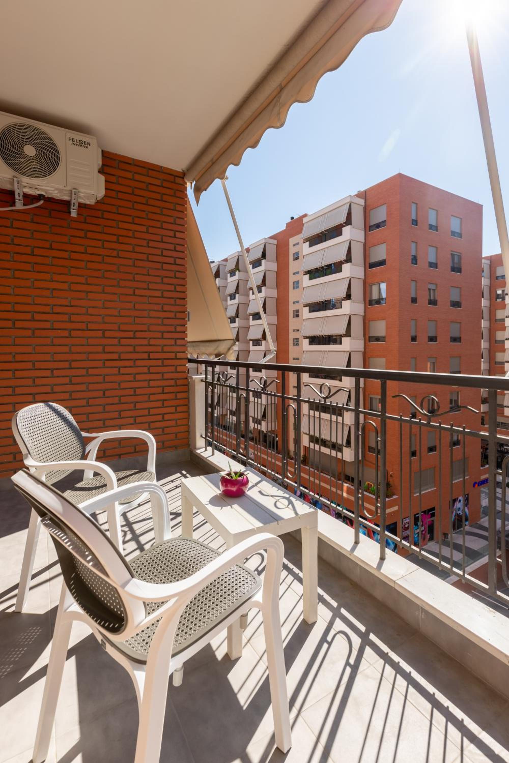 Lux Condo Apartment at Delijorgji