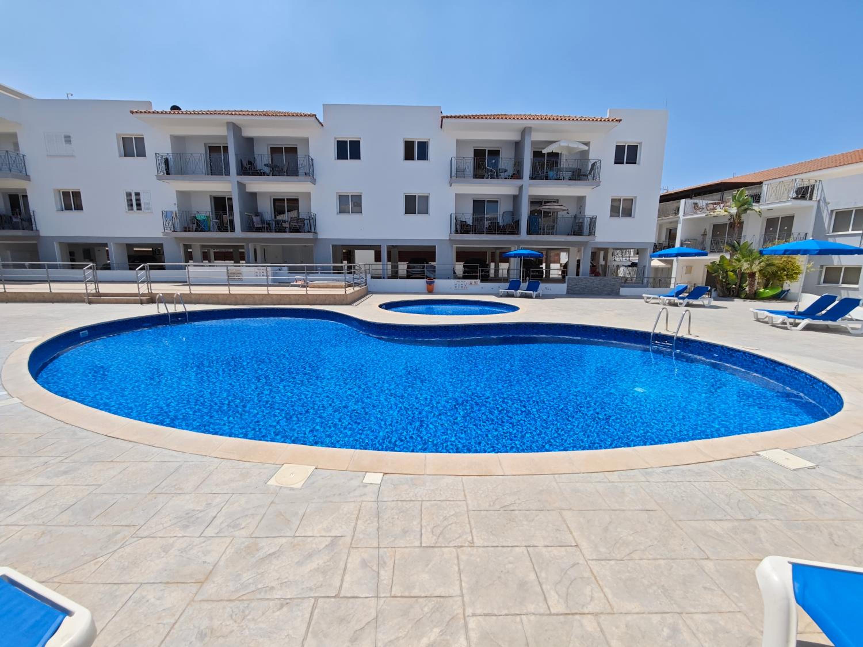 Varnava Gardens apartment 10