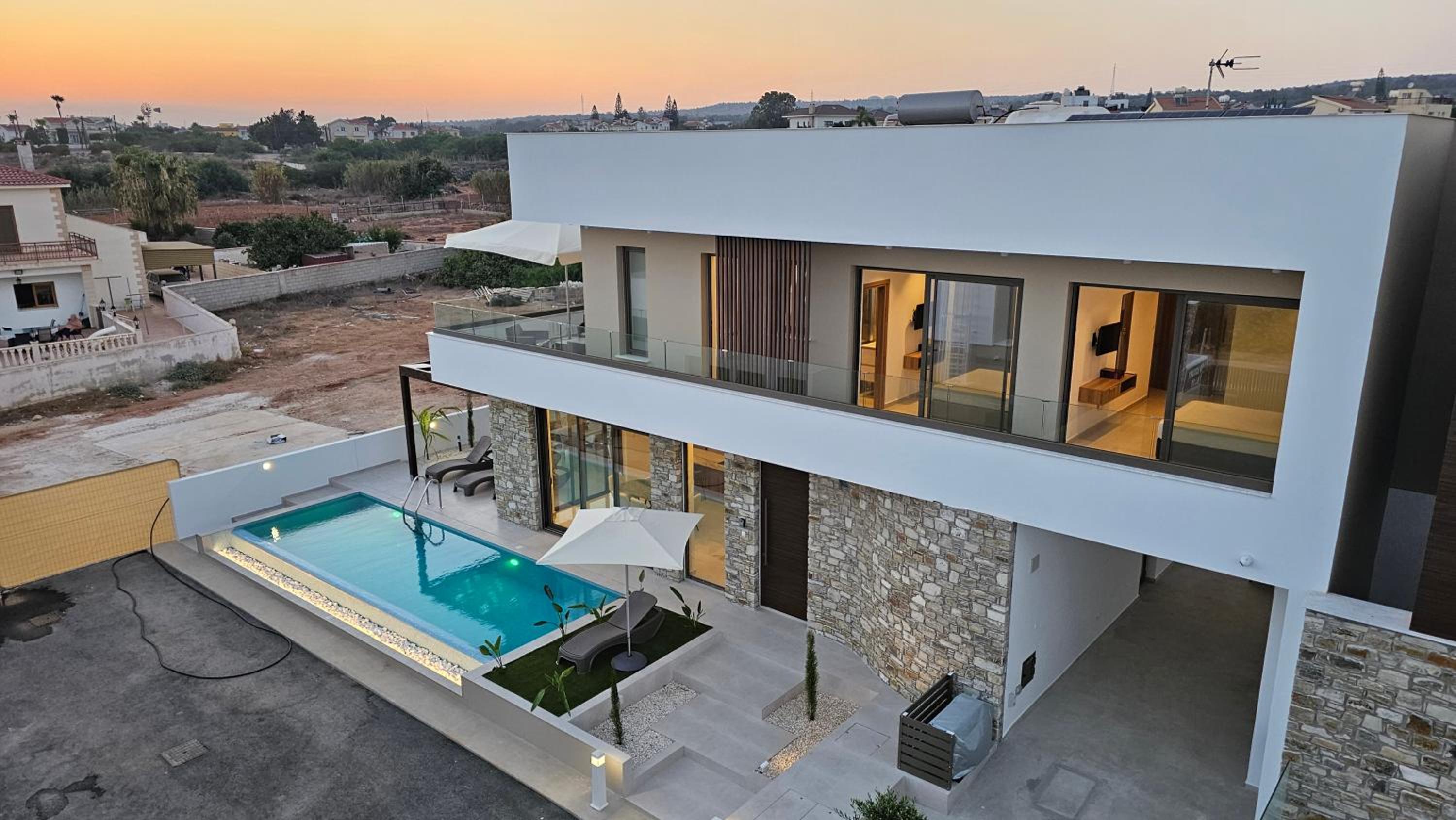 STAY Oasis Luxury Villas