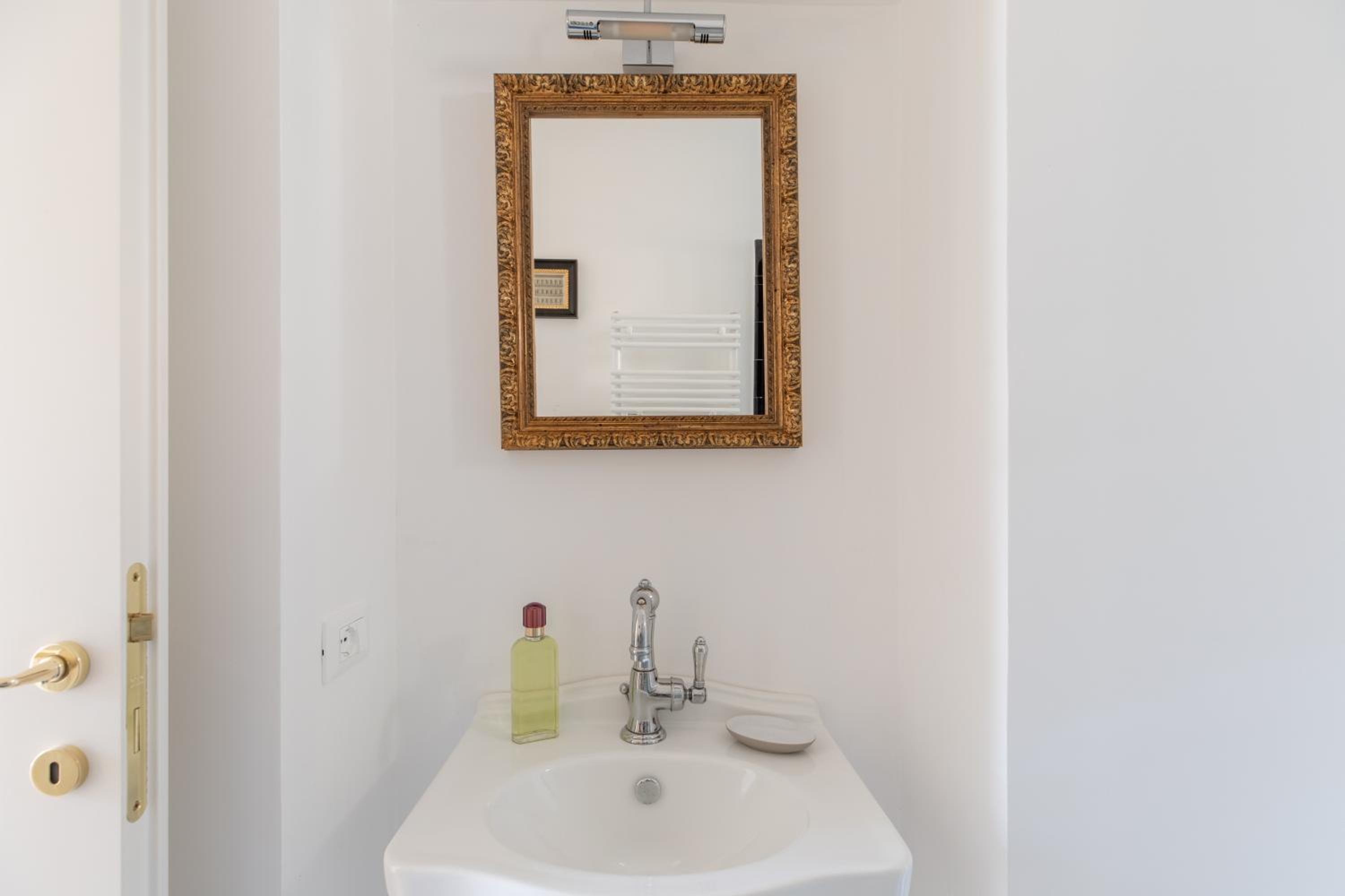 iFlat Campo de' Fiori Brand New & Bright apt