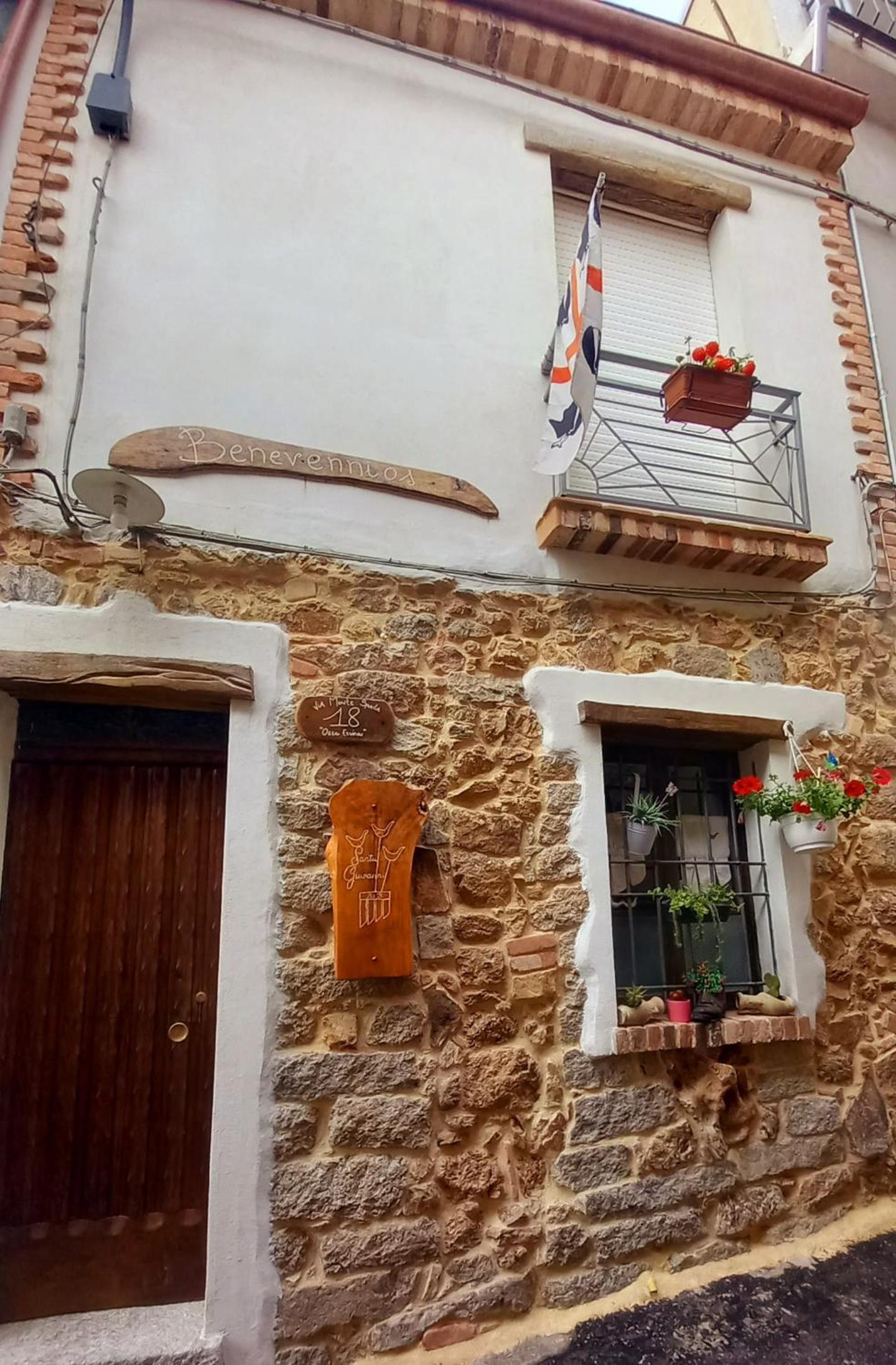 B&B Santu Giuvanni "Un Tuffo nel Passato"