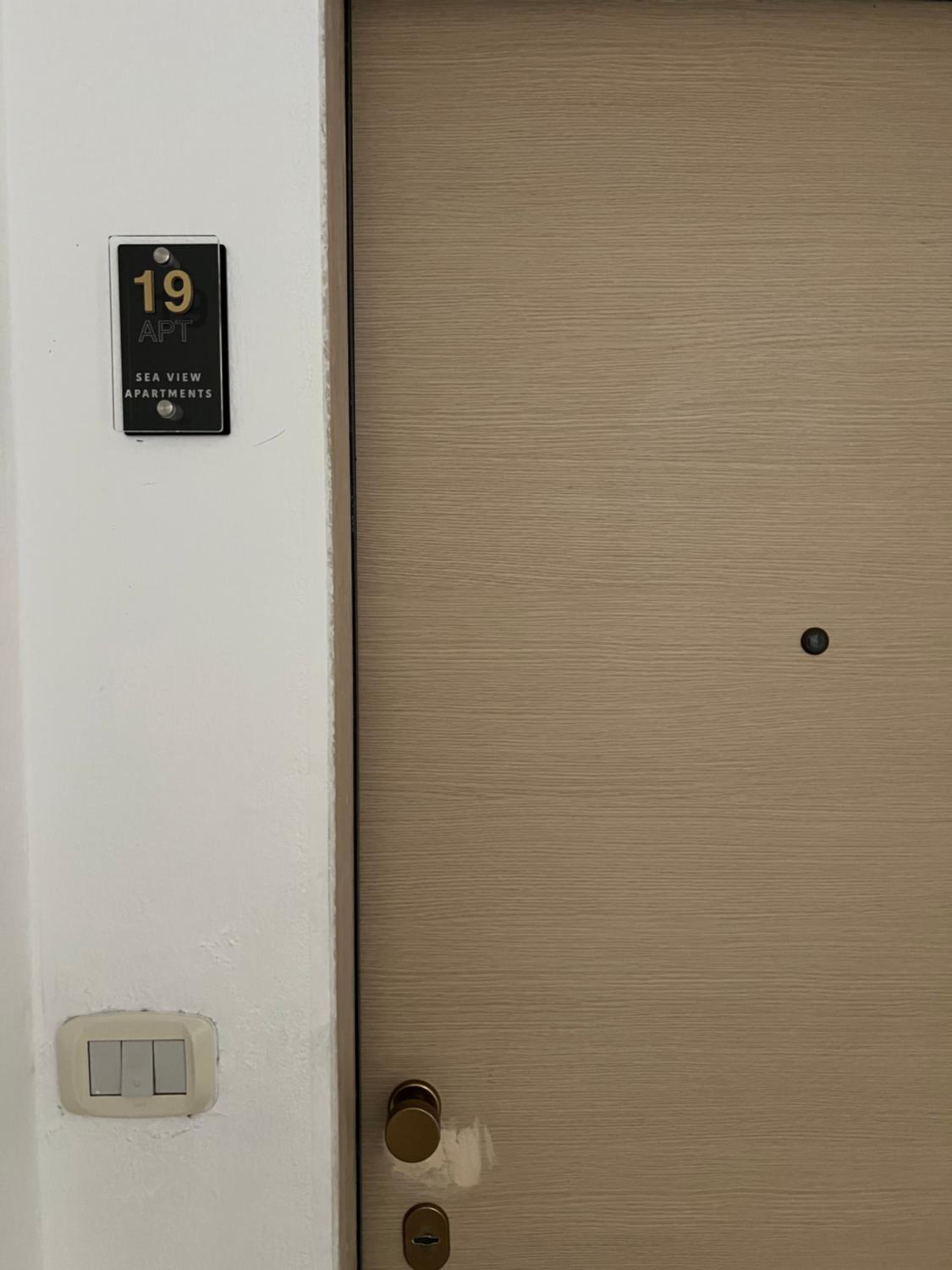 Andi Seaview Apartments