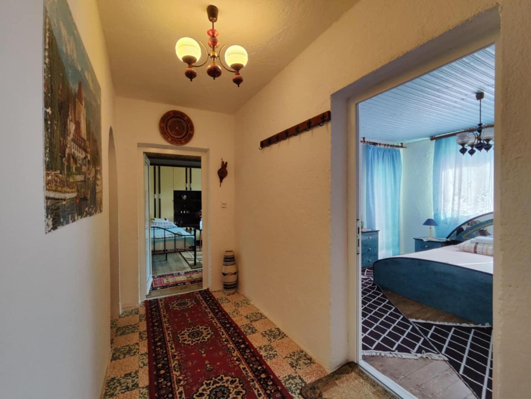 Retro Retreat Izačić