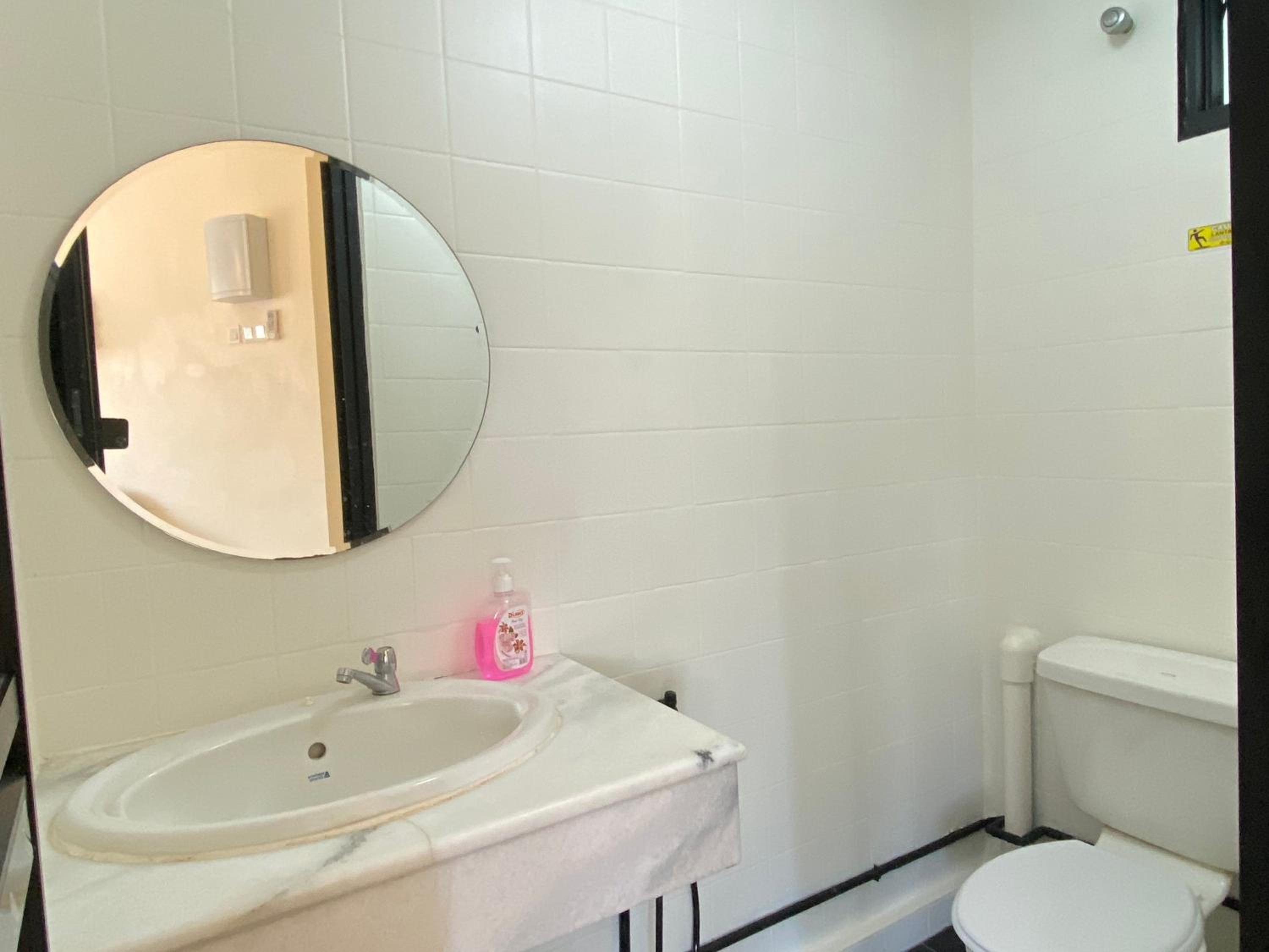 Aurora Court Service Apartment — photo 31