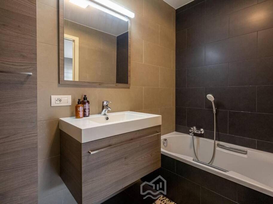 Modern gemeubeld en luxueus ingericht appartement