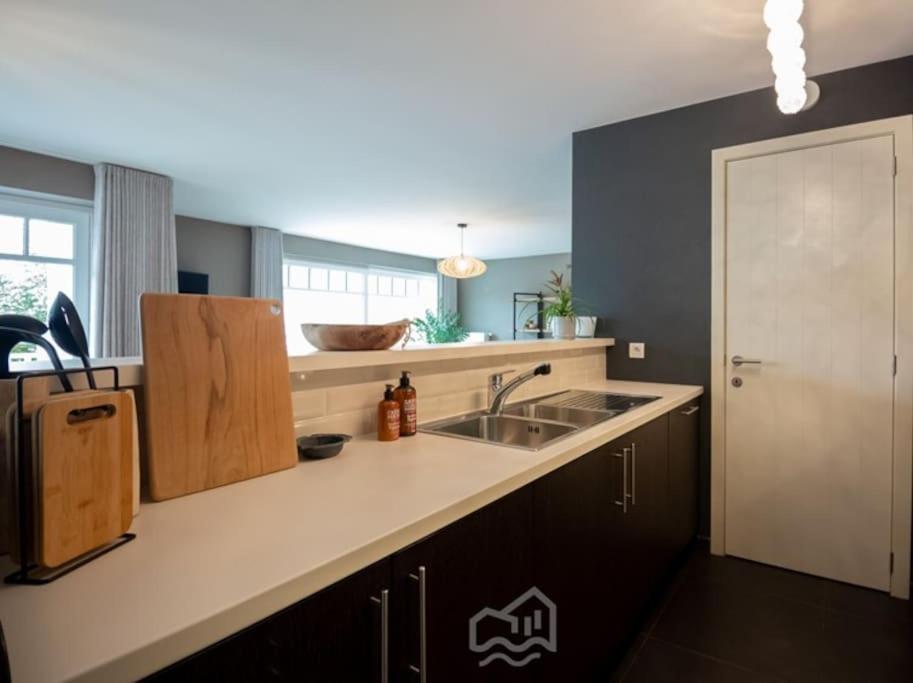 Modern gemeubeld en luxueus ingericht appartement