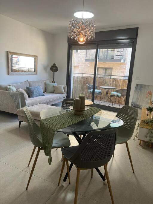 Agrippas suite - suzan view 3
