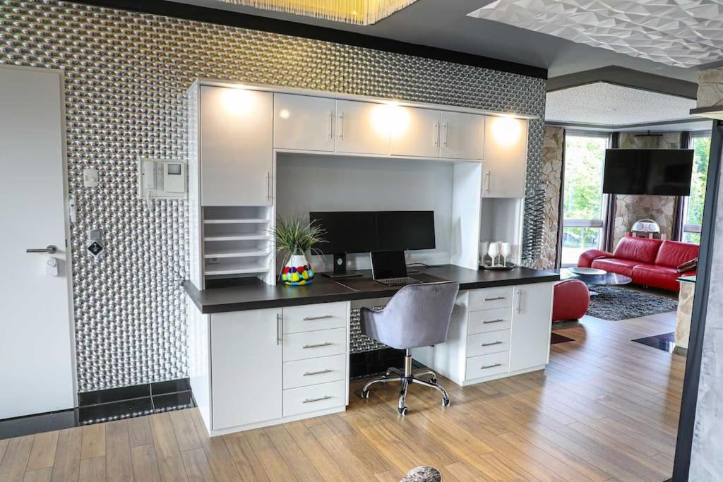 Luxus Penthouse der Superlative über 3 Etagen mit Rooftop Wellness Whirlpool im New York Style