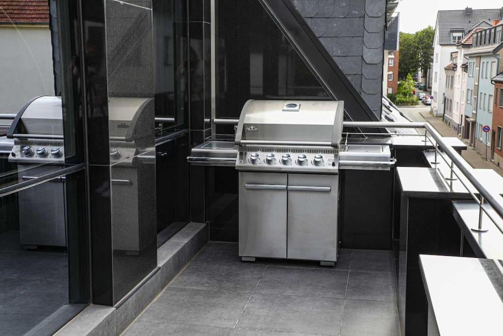 Luxus Penthouse der Superlative über 3 Etagen mit Rooftop Wellness Whirlpool im New York Style