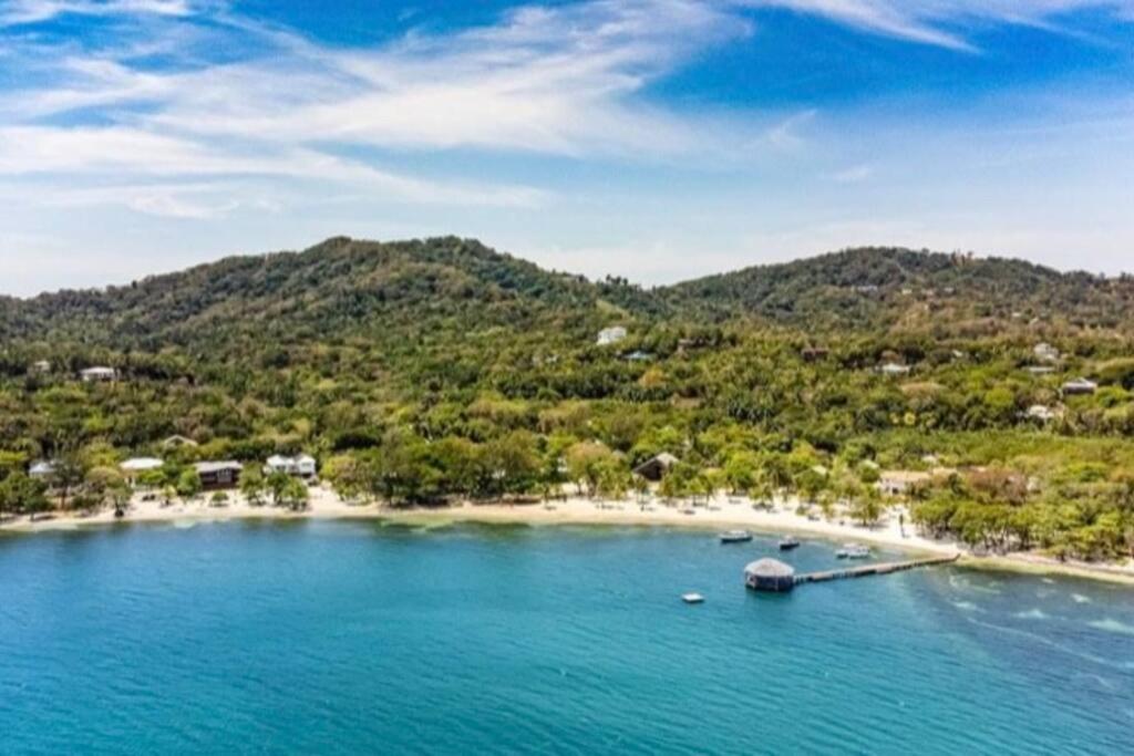 Destinations Roatan with Private Pool view 4