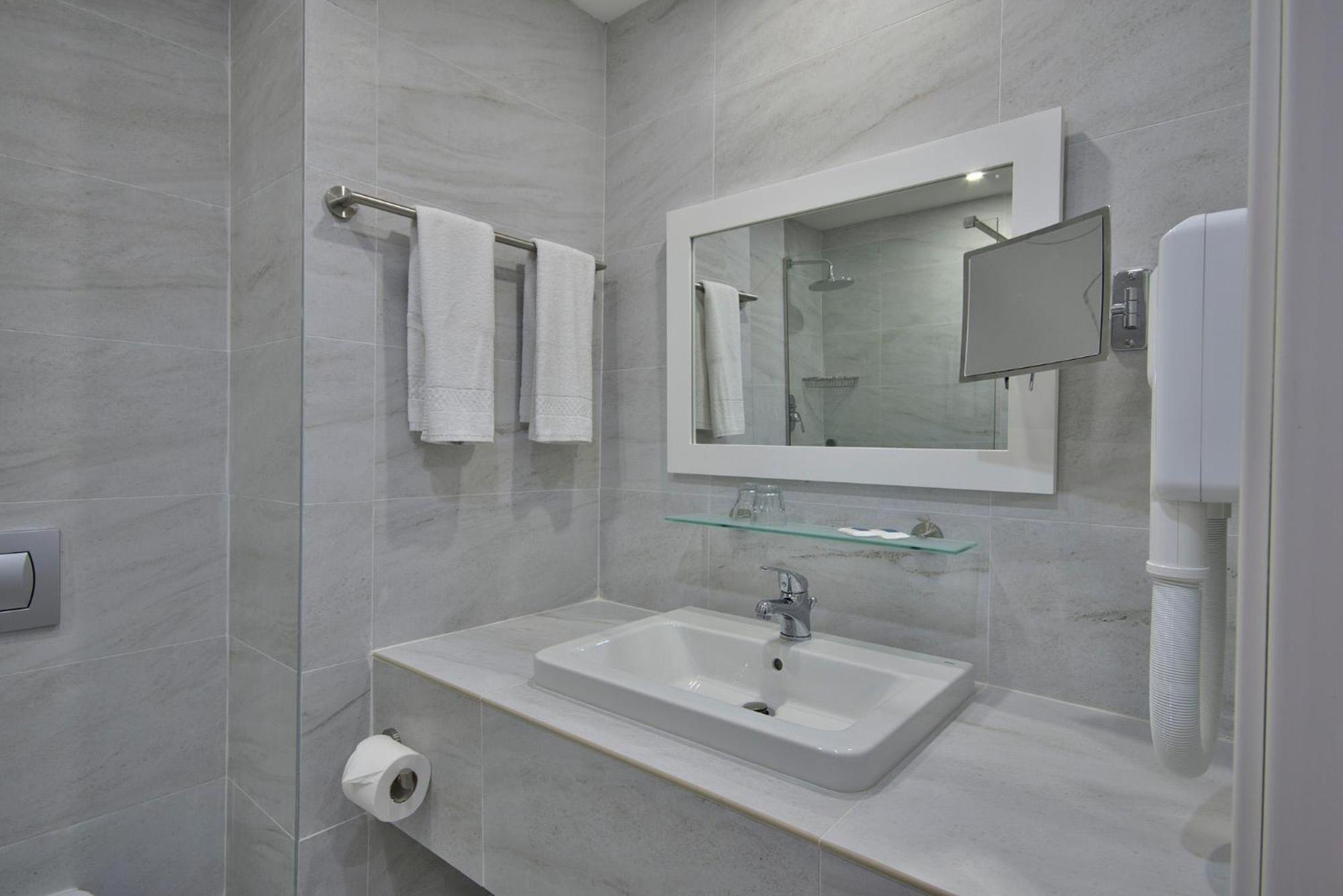Riviera Spa Resort - Adults Only