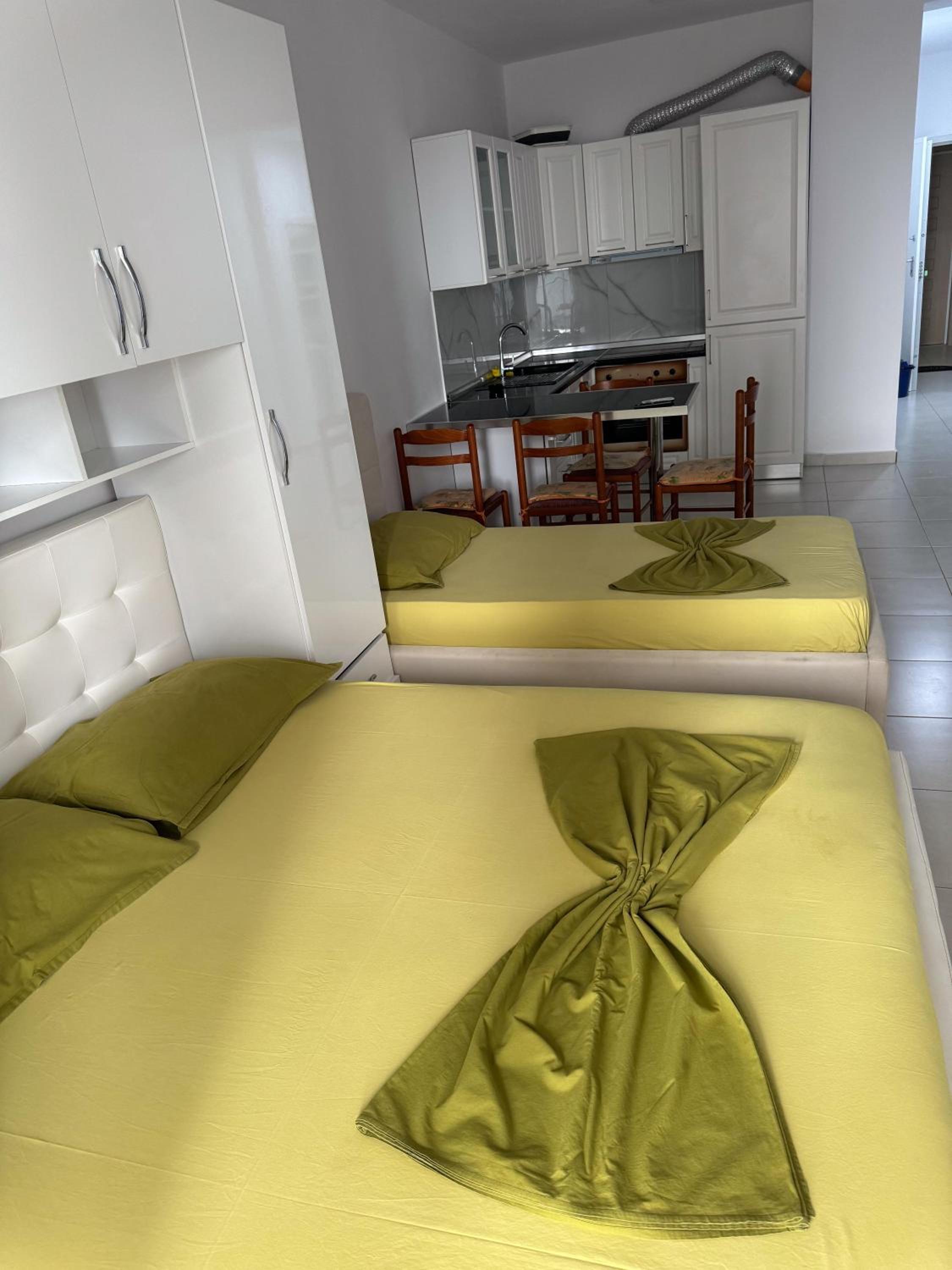 Kapri Apartaments Qerret