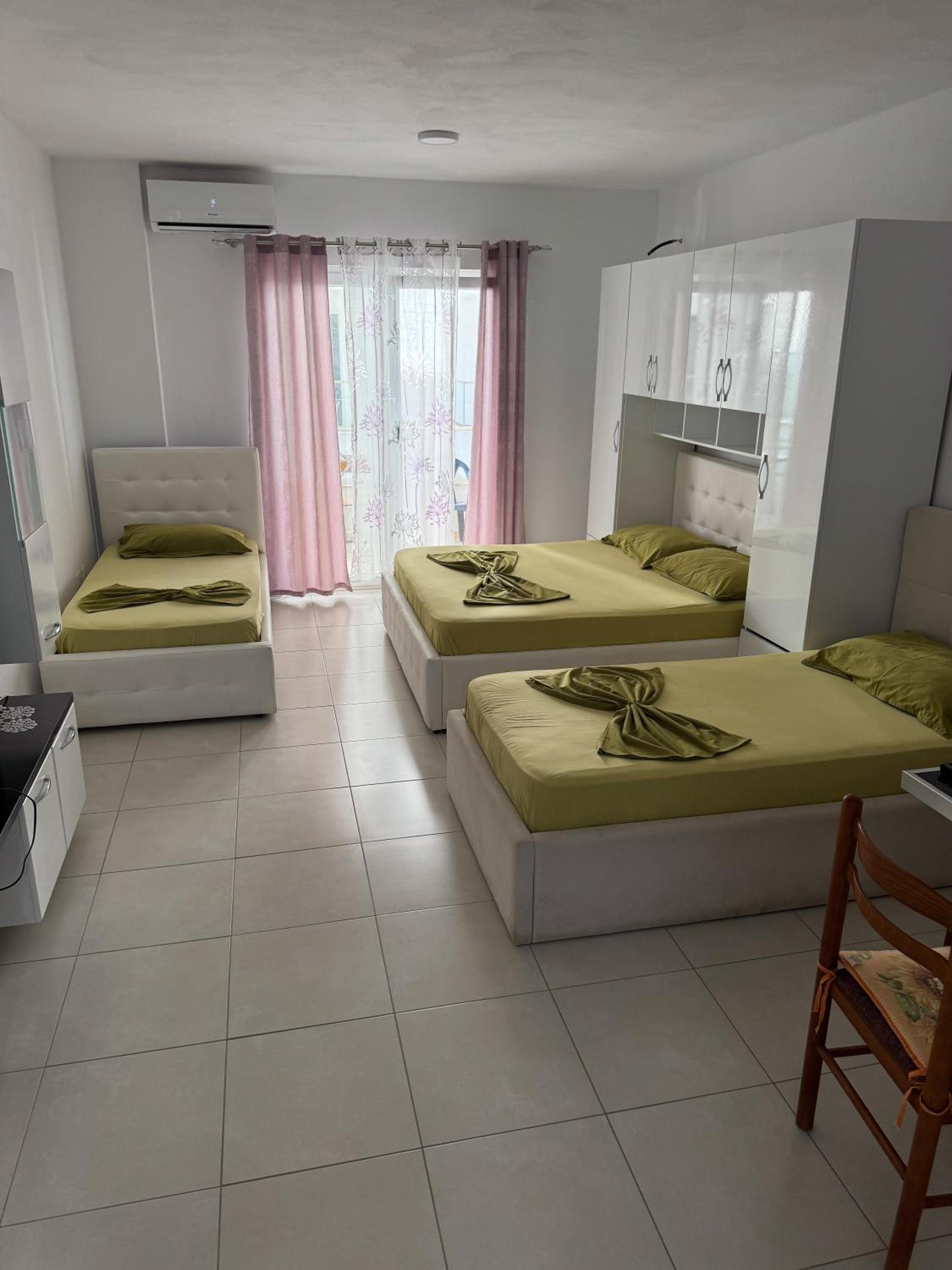 Kapri Apartaments Qerret