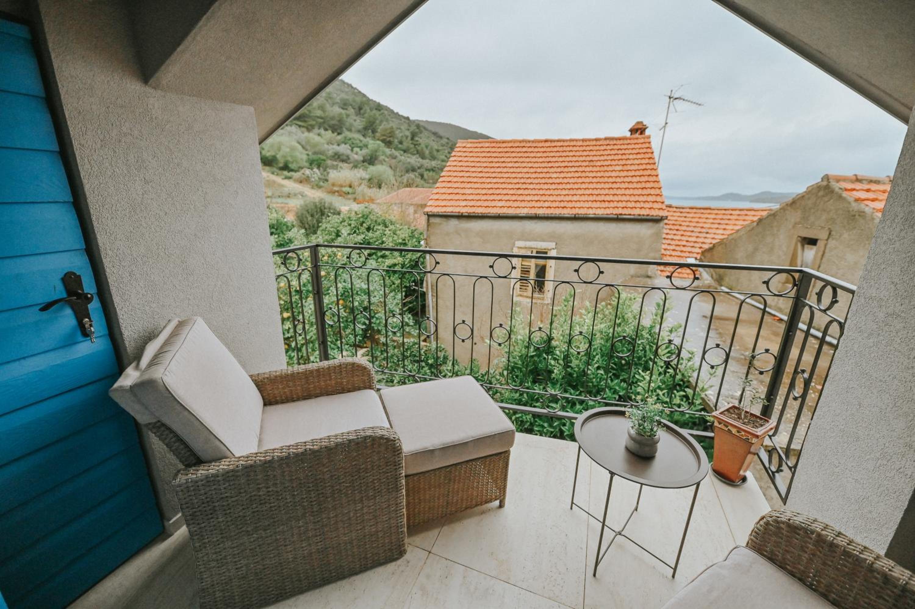 Stone House Zrinski entire apartment 62 m2 view 2