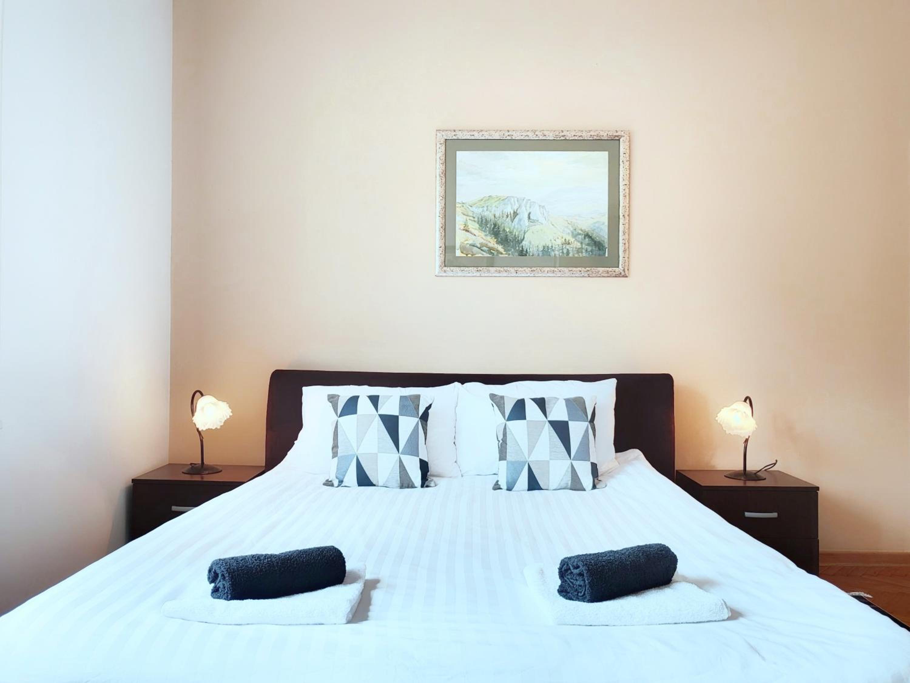 Parliament City Centre PROMO PRICE view 4