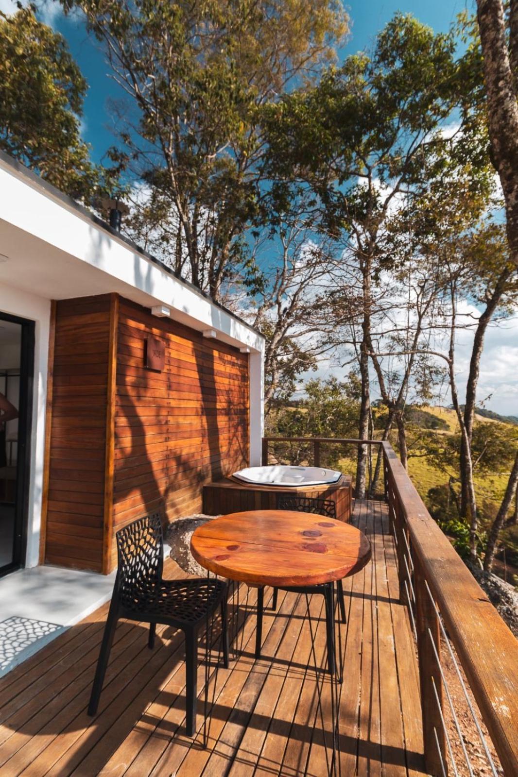 Pousada Dona Pedra - Cabana Jade