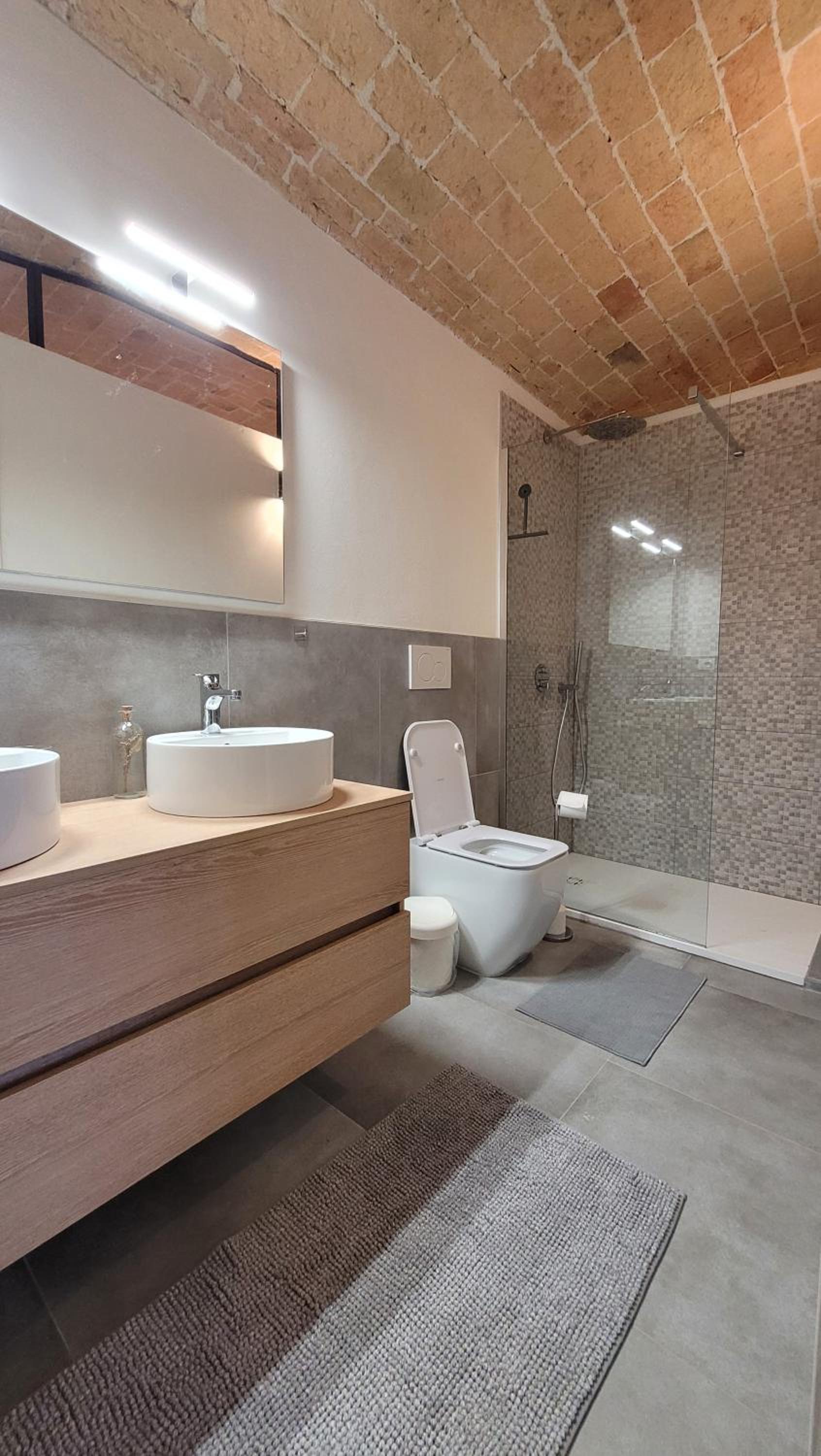 Villa Perla, hilltop location with pool