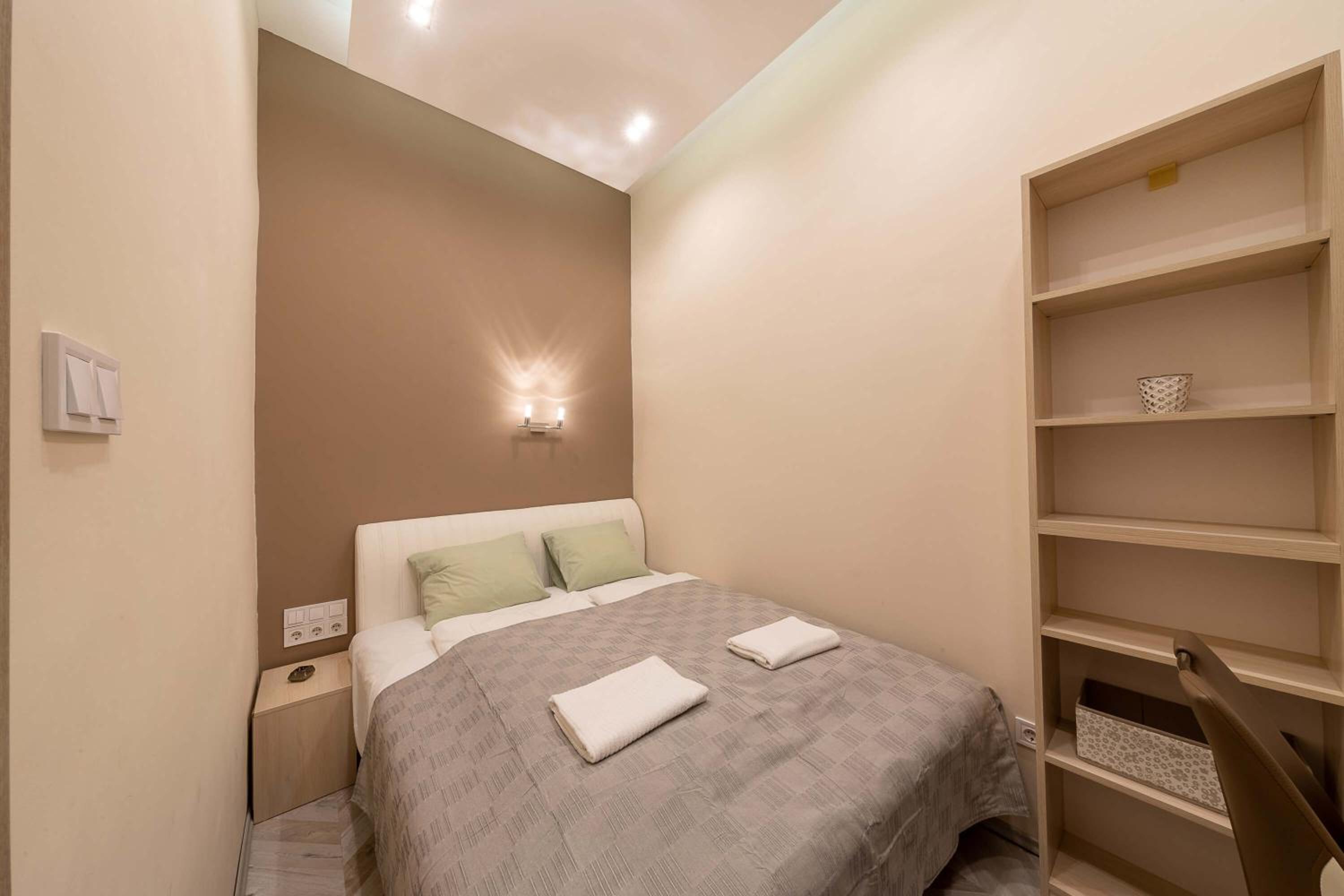 Eagle-eye downtown apartments by souperapartments