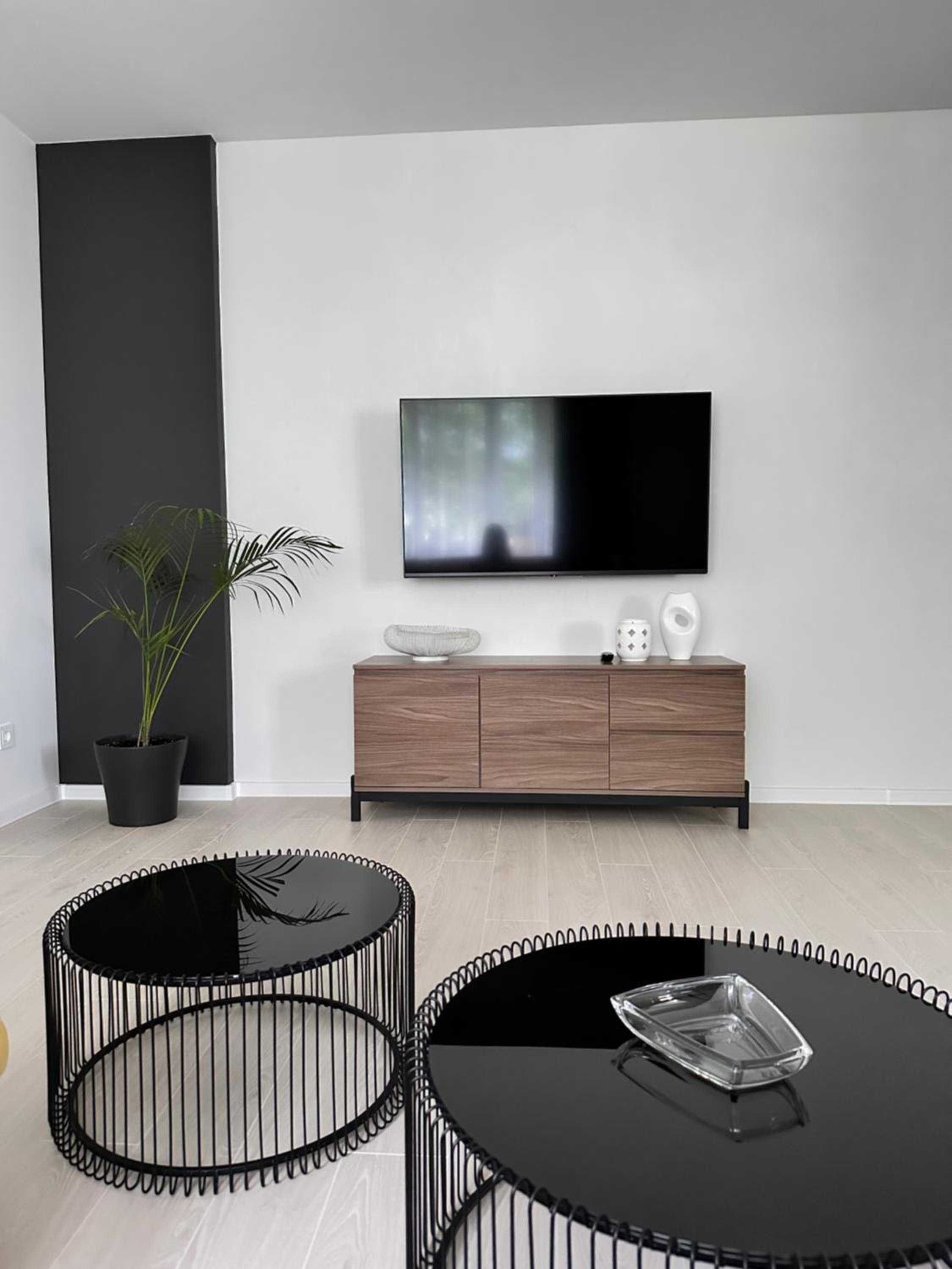 AN apartment 3 view 5