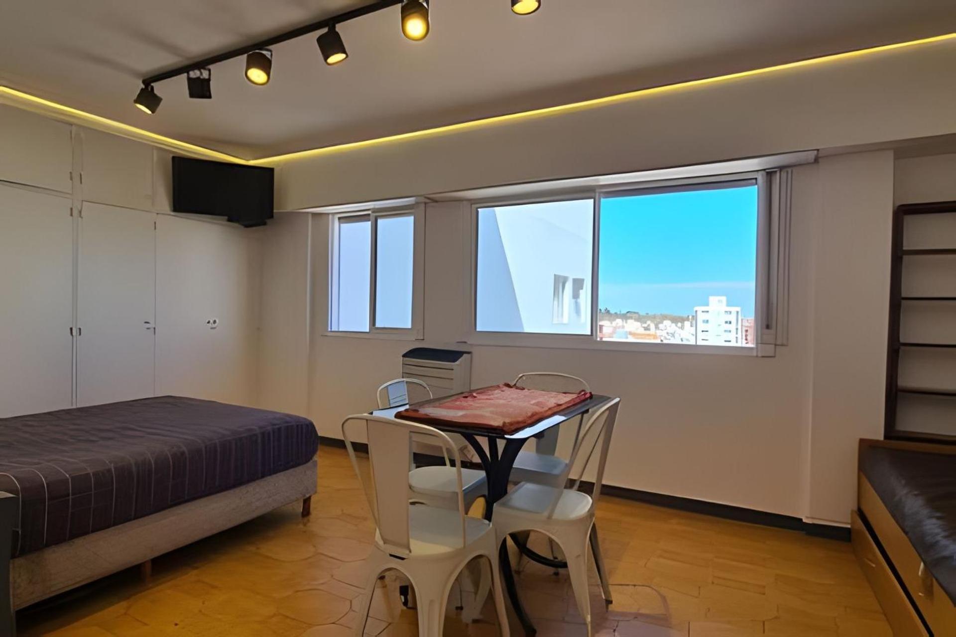 1 ambiente amplio con vista abierta