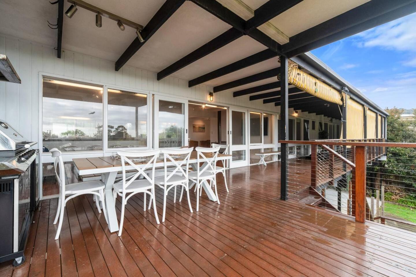 Dromana Bay Views Family Retreat