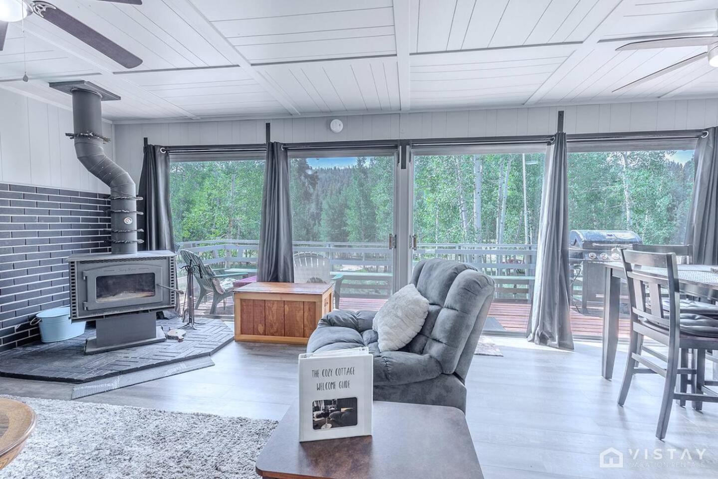 Cozy Cottage with Stunning Deck Views view 2