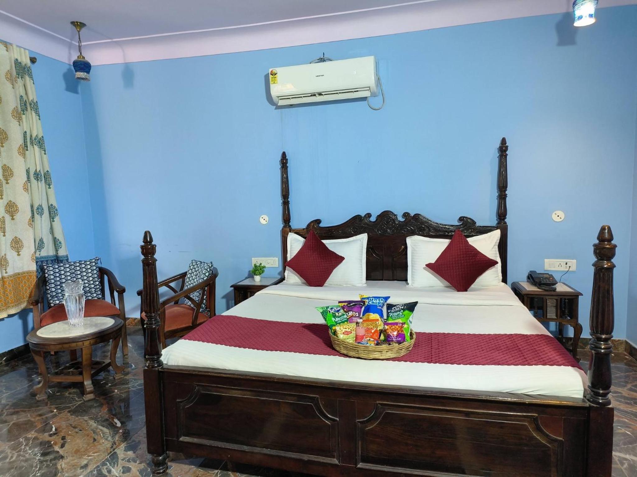 Sajjan Bagh Resort