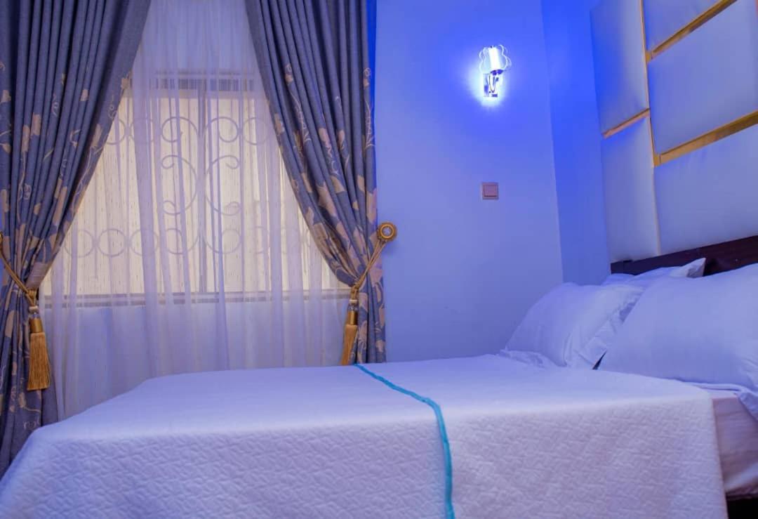 Alpha 2 bedroom apartment Wuse ll view 4