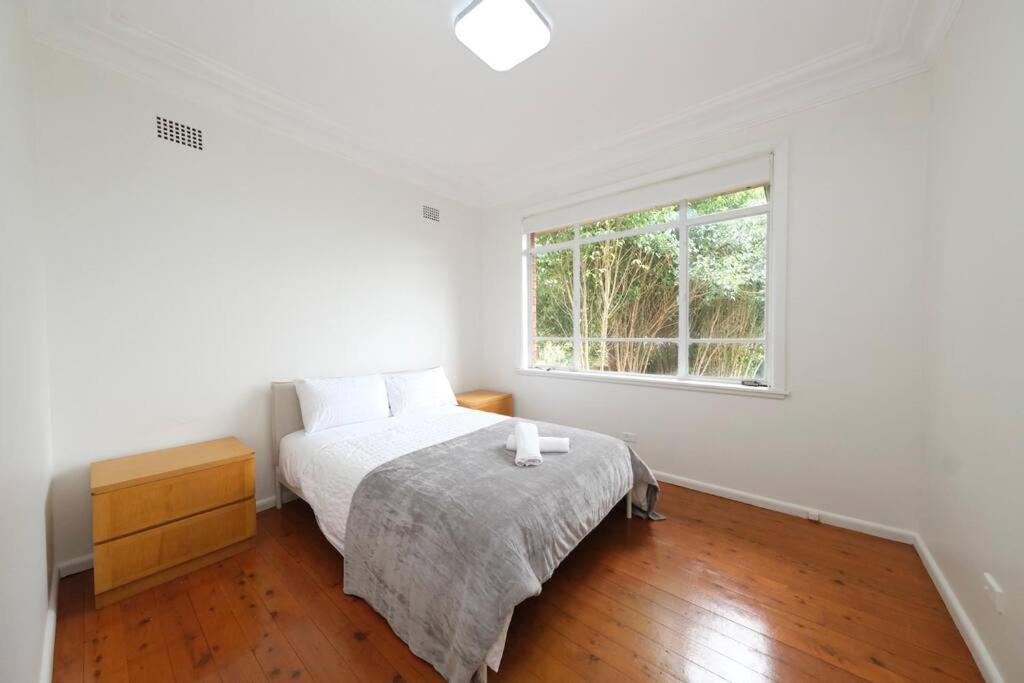 Carlingford Spacious 5BR Home Sleeps 10
