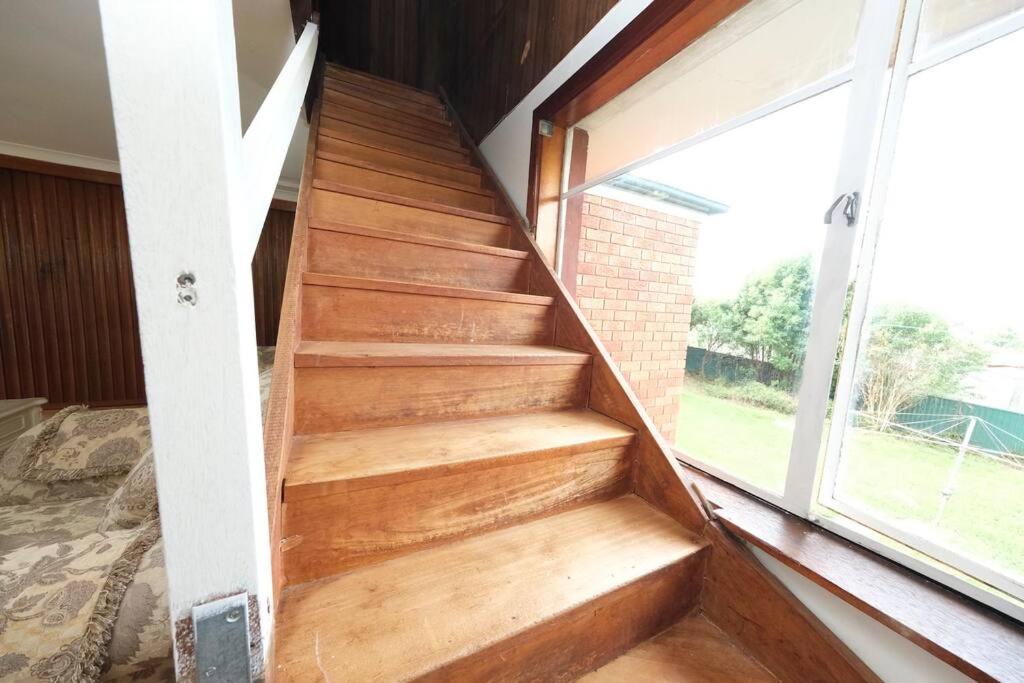 Carlingford Spacious 5BR Home Sleeps 10