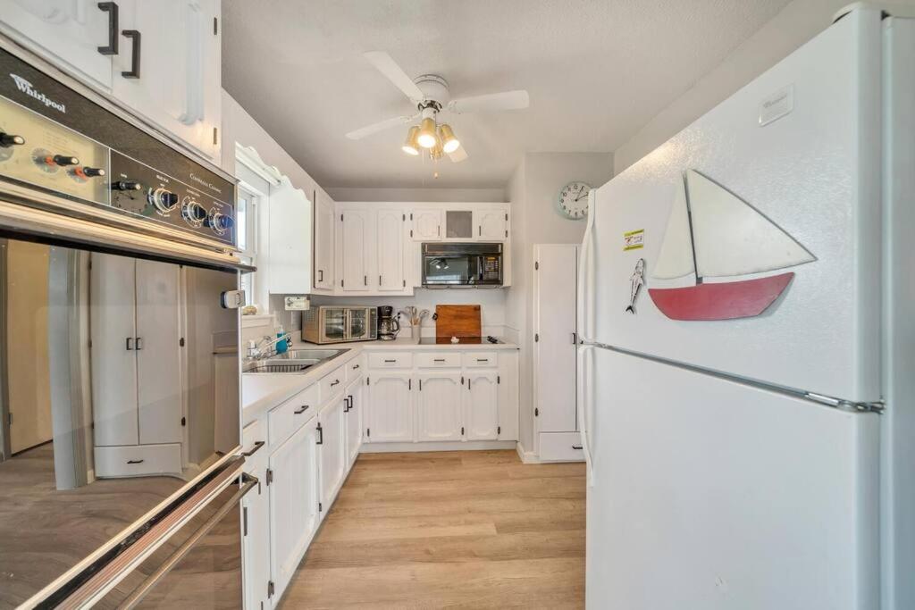 Nearby Beach l Friends & Family l Pet-Friendly view 2