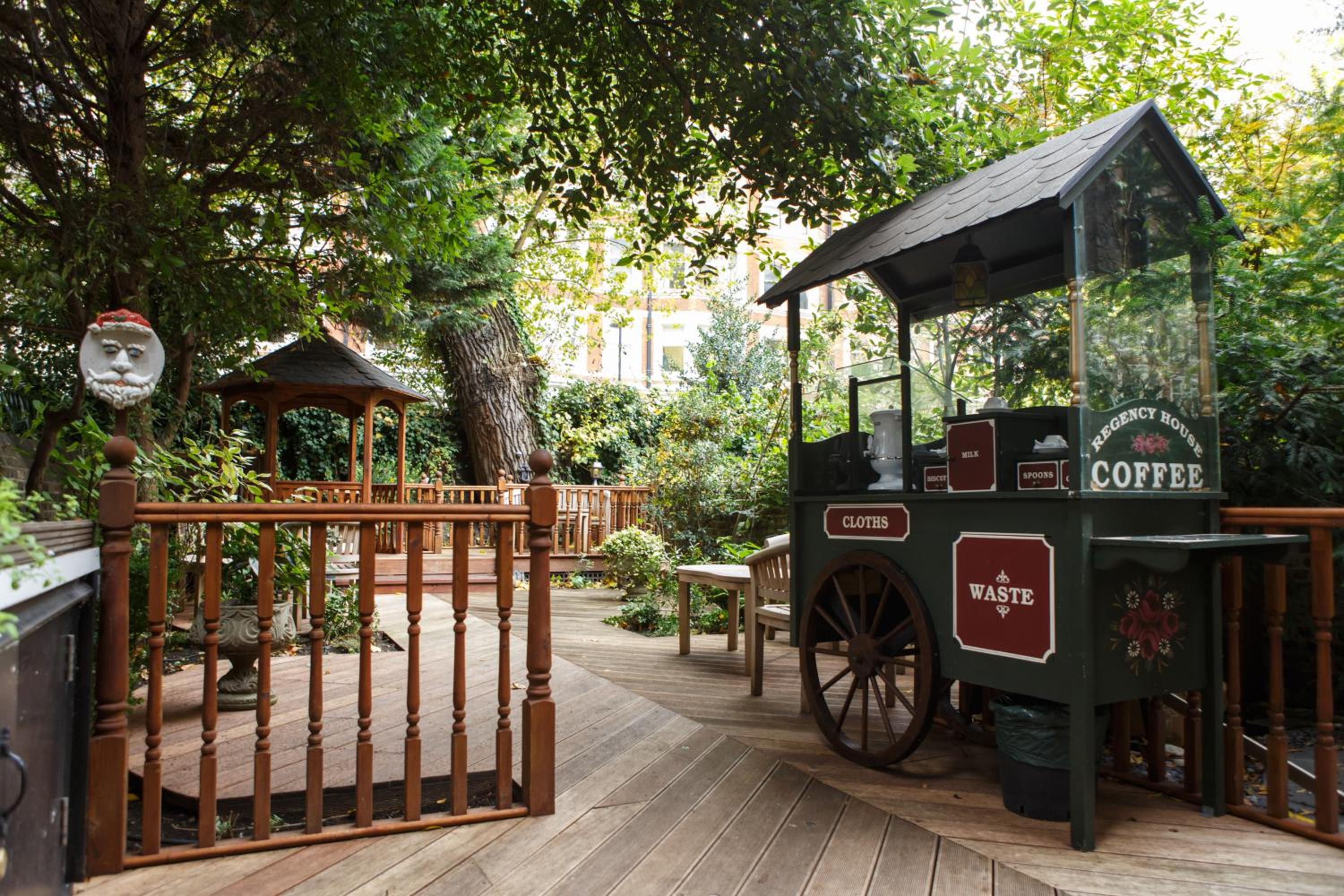 outdoor bbq area