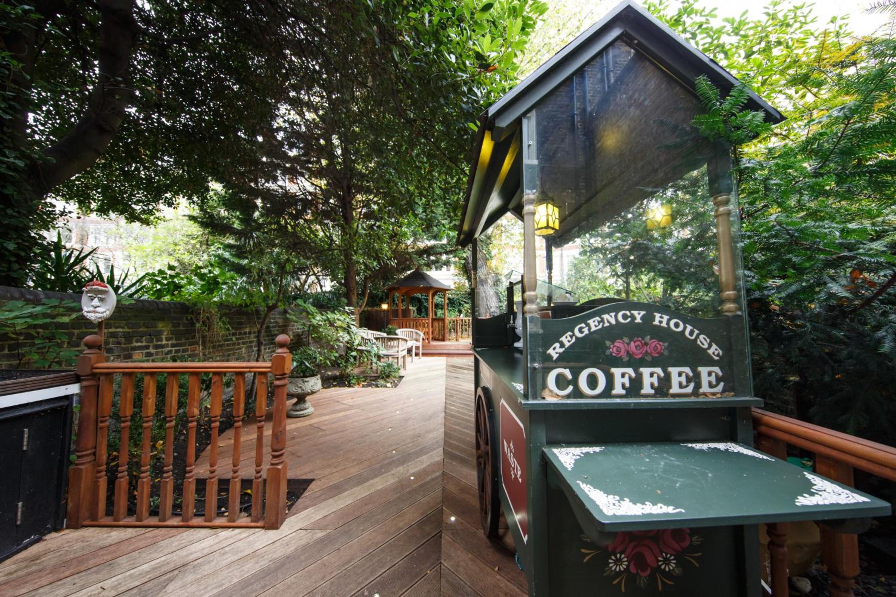 outdoor bbq area