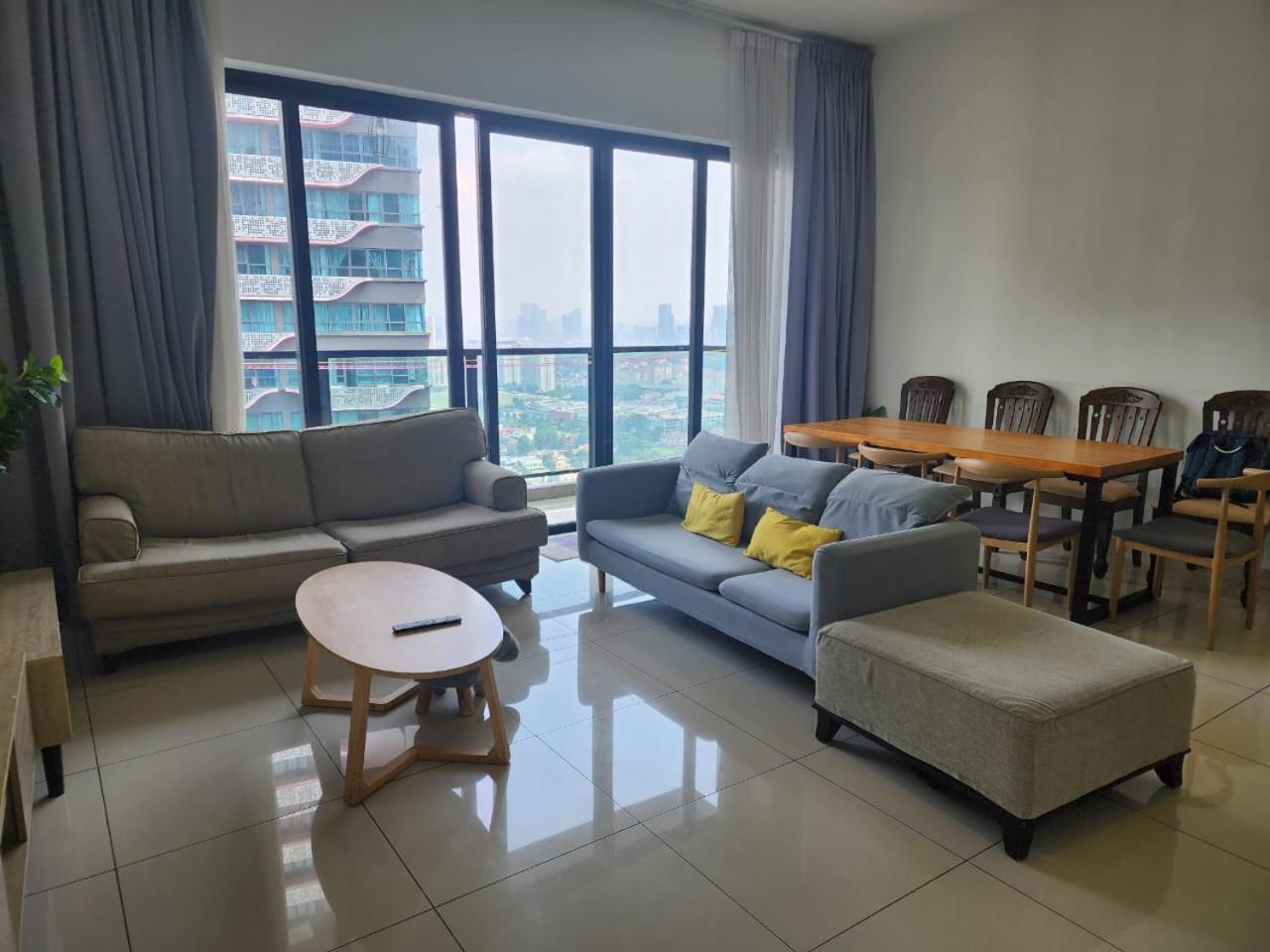 Astoria,4r3b,4kmtoklcc,1505sf,bigbalcony,newcondo,bathtub,nicefacilities
