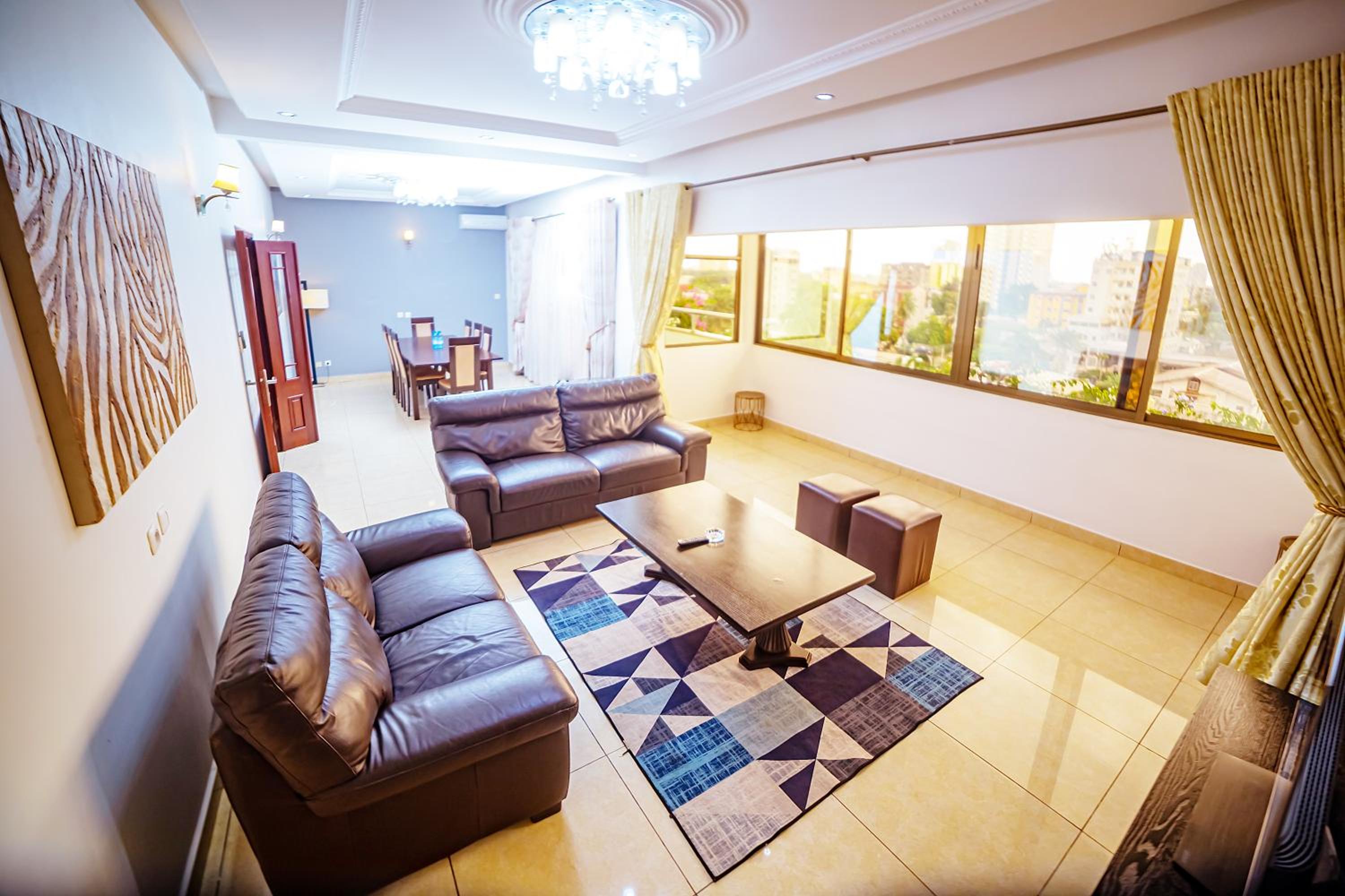 LOUMIA RESIDENCY BONAPRISO