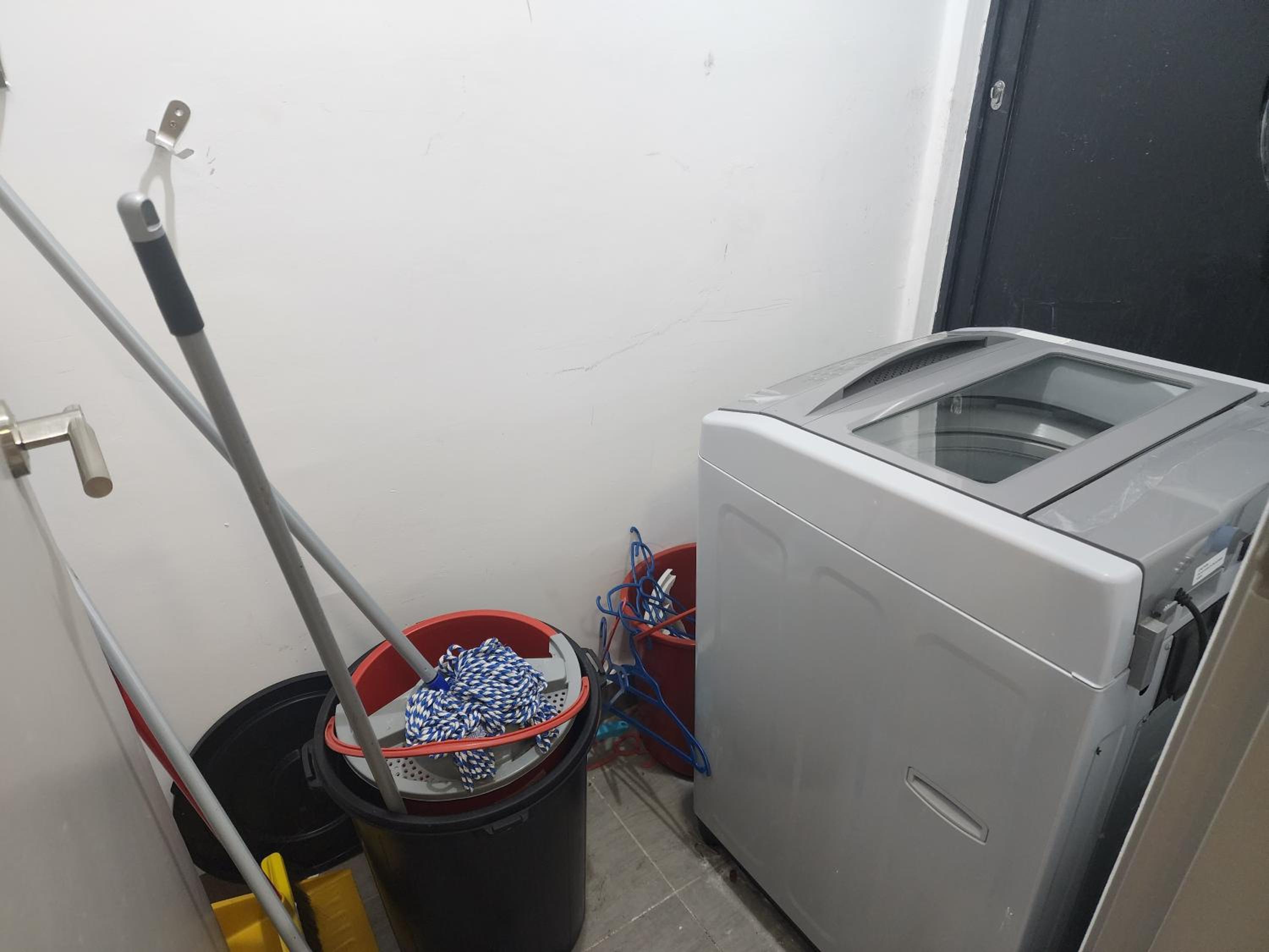 Astoria,4r3b,4kmtoklcc,1505sf,bigbalcony,newcondo,bathtub,nicefacilities